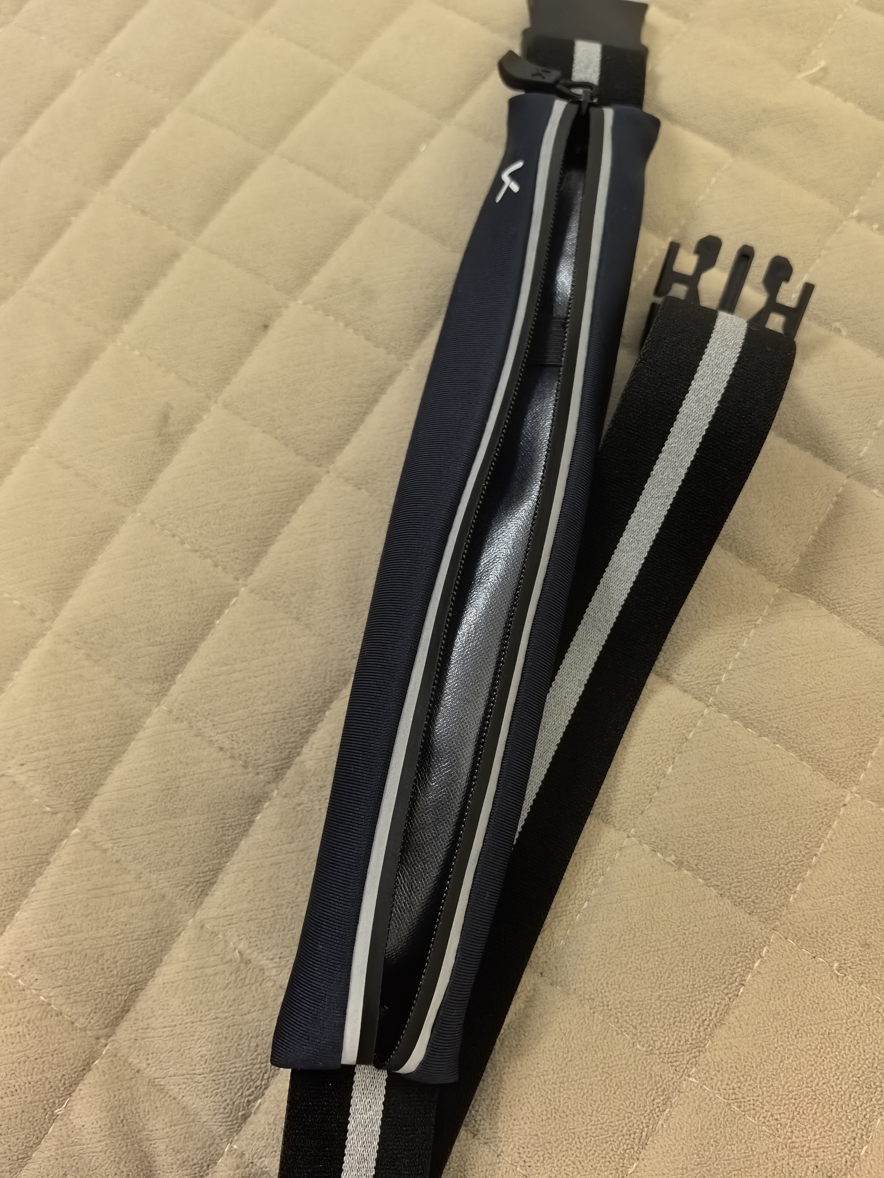 Keep运动腰包多功能轻便跑步手机包户外运动健身装备迷你防水小包 实拍图