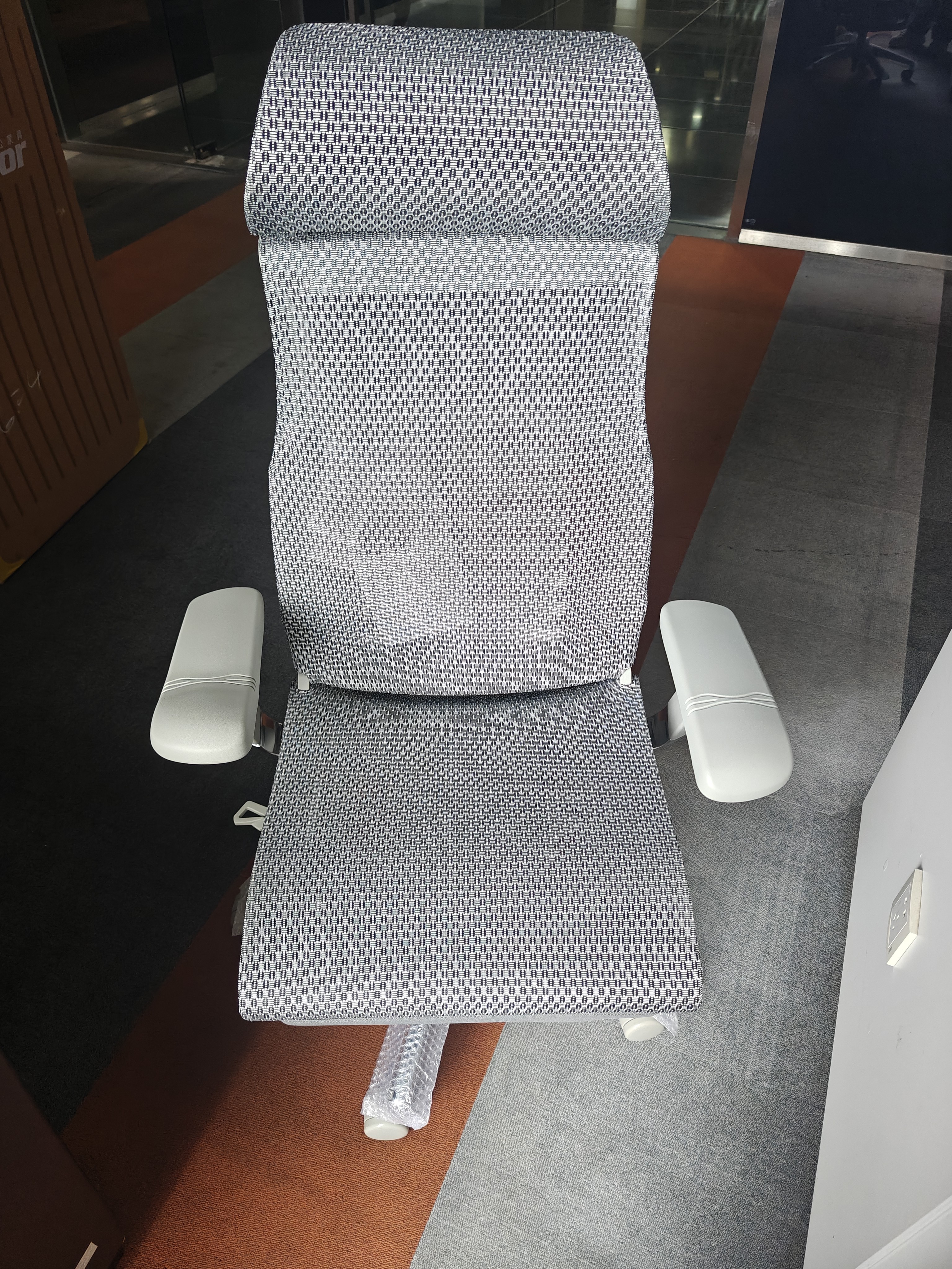 Ergonor保友Pofit 2代 智能人体工学椅 游戏电竞椅 撑腰电脑椅办公椅子 银白网+躺舒宝 整椅发货 送货上门 实拍图