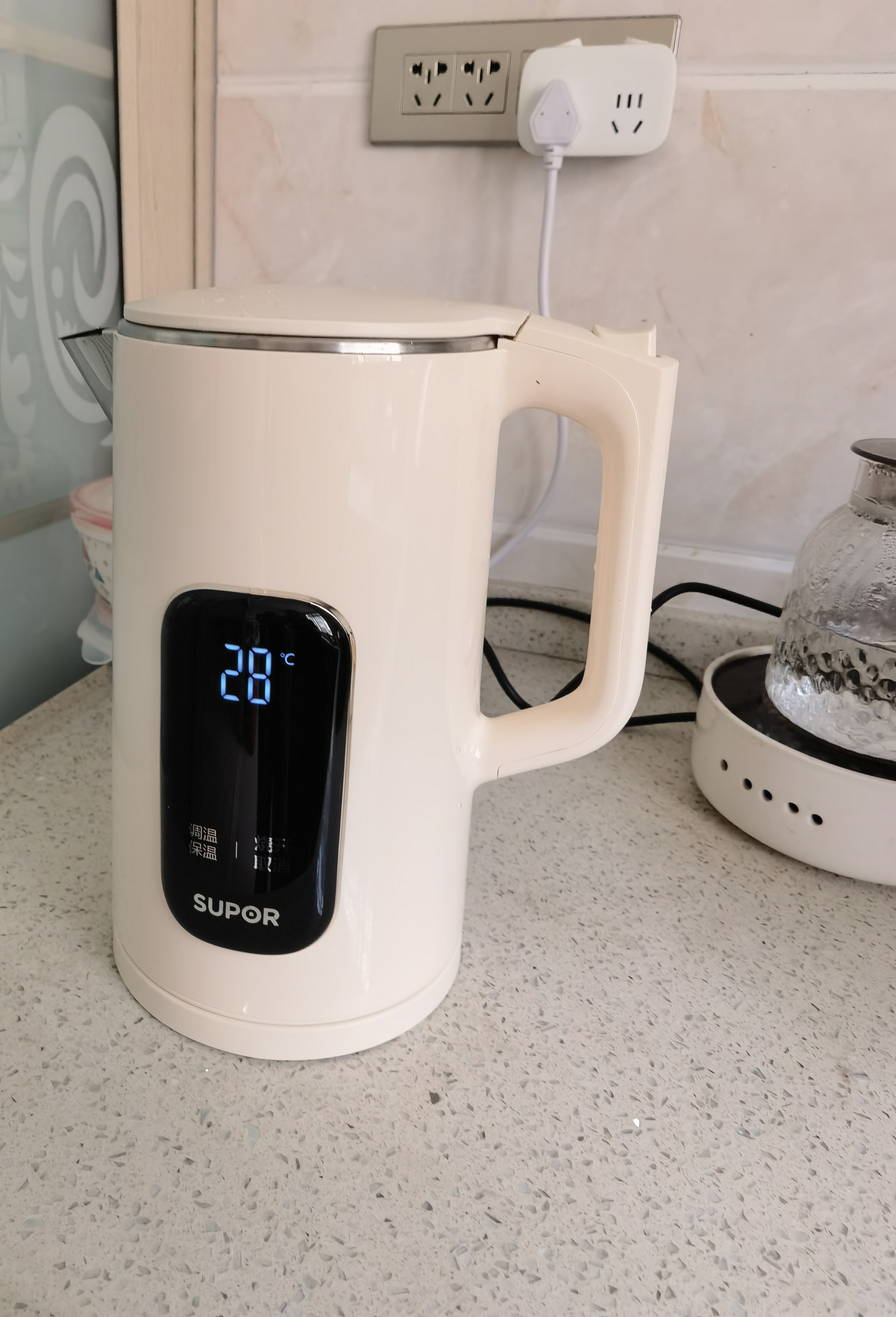 苏泊尔（SUPOR）烧水壶 热水壶 电热水壶 316L不锈钢一体内胆 1.7L 彩屏触控调温保温水壶 SW-17J86L 实拍图
