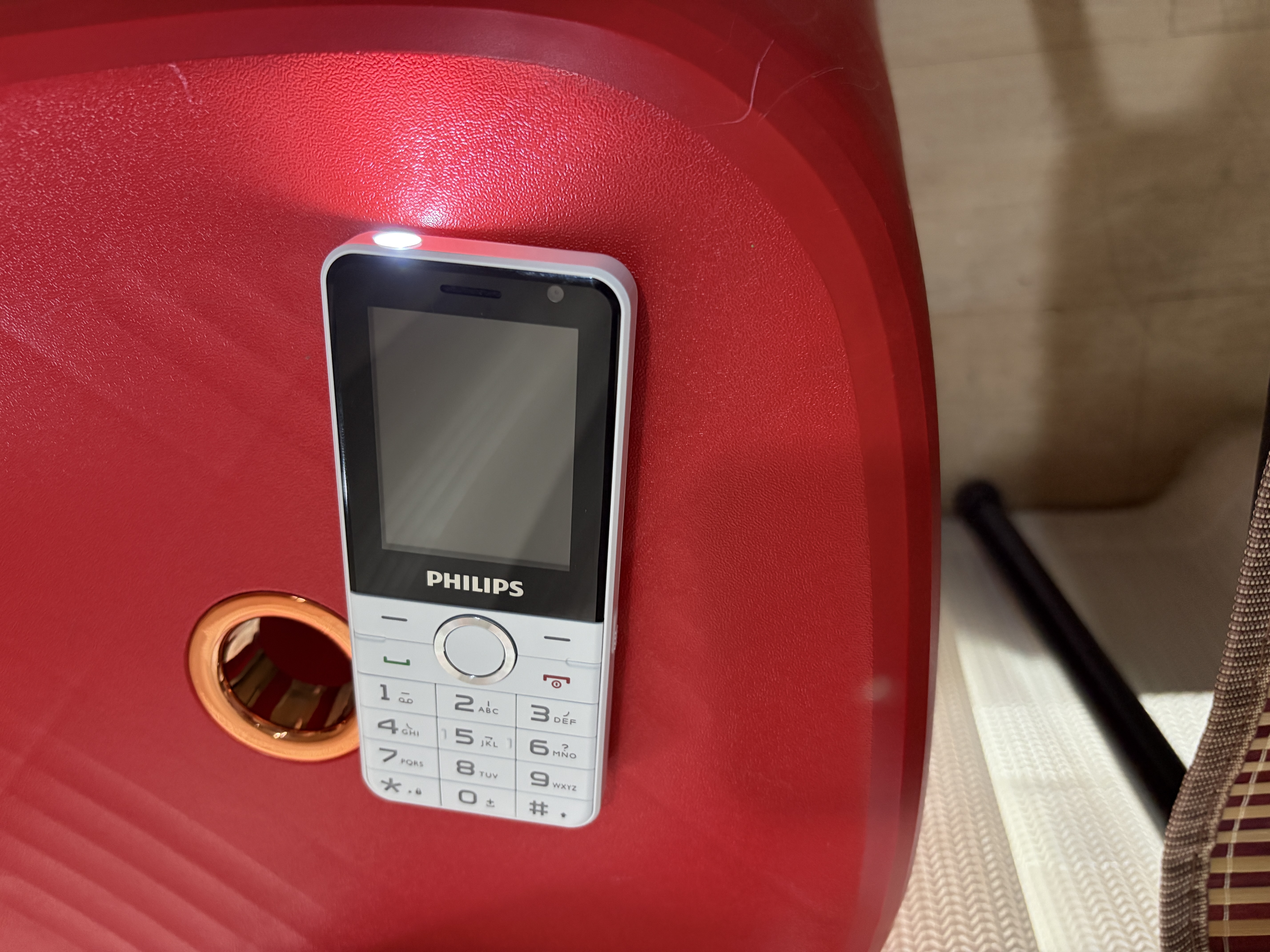 飞利浦（PHILIPS）Z10学生手机微信视频GPS定位全网通戒网无游戏超长待机小学初高中专用智能儿童电话老年人手机 白 实拍图