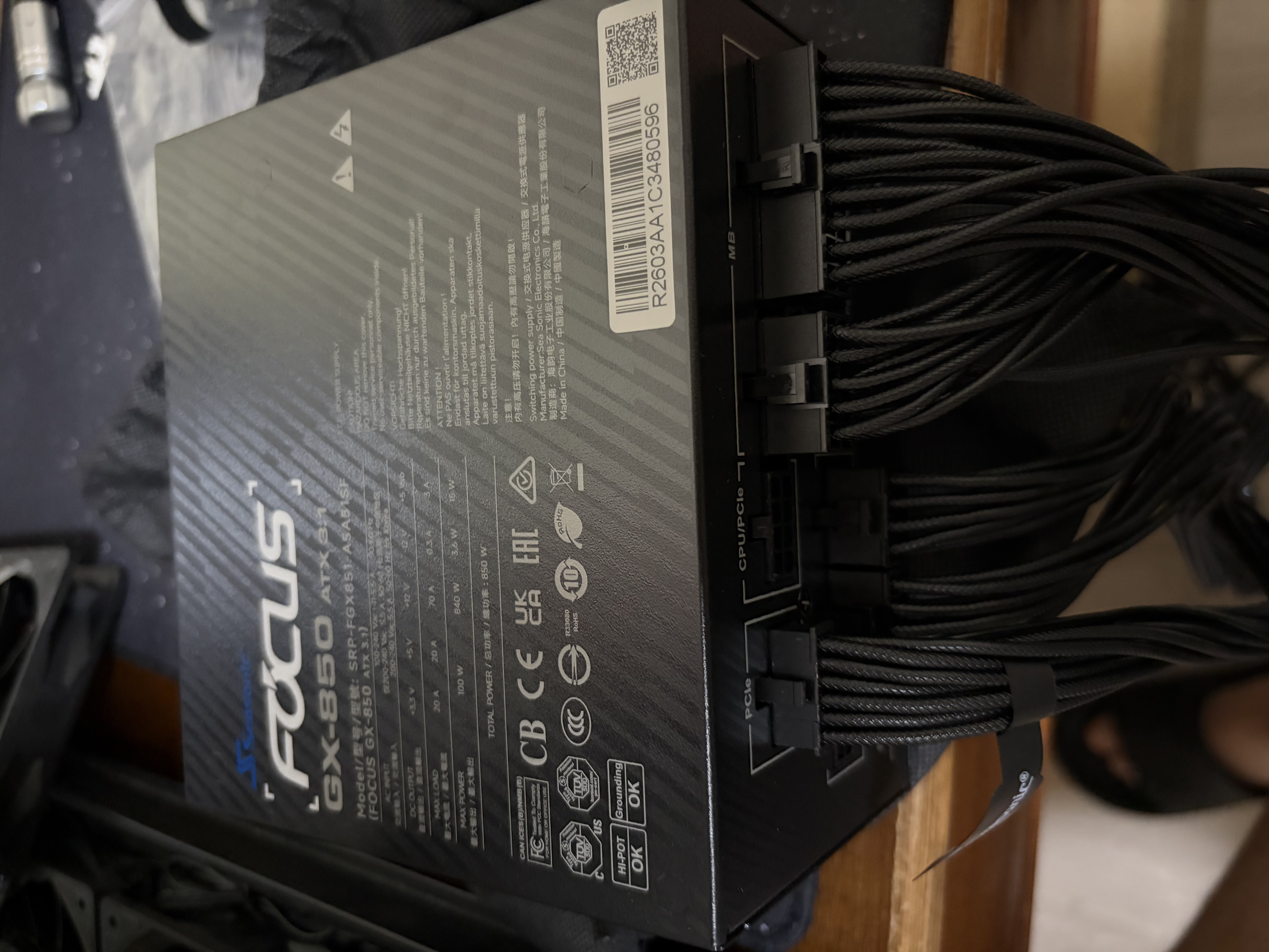 海韵（SEASONIC）【FOCUS v5 GX】850W 双色线材白金认证 电脑电源｜A级声学认证｜ATX 3.1｜CQC3级｜支持50系显卡 实拍图
