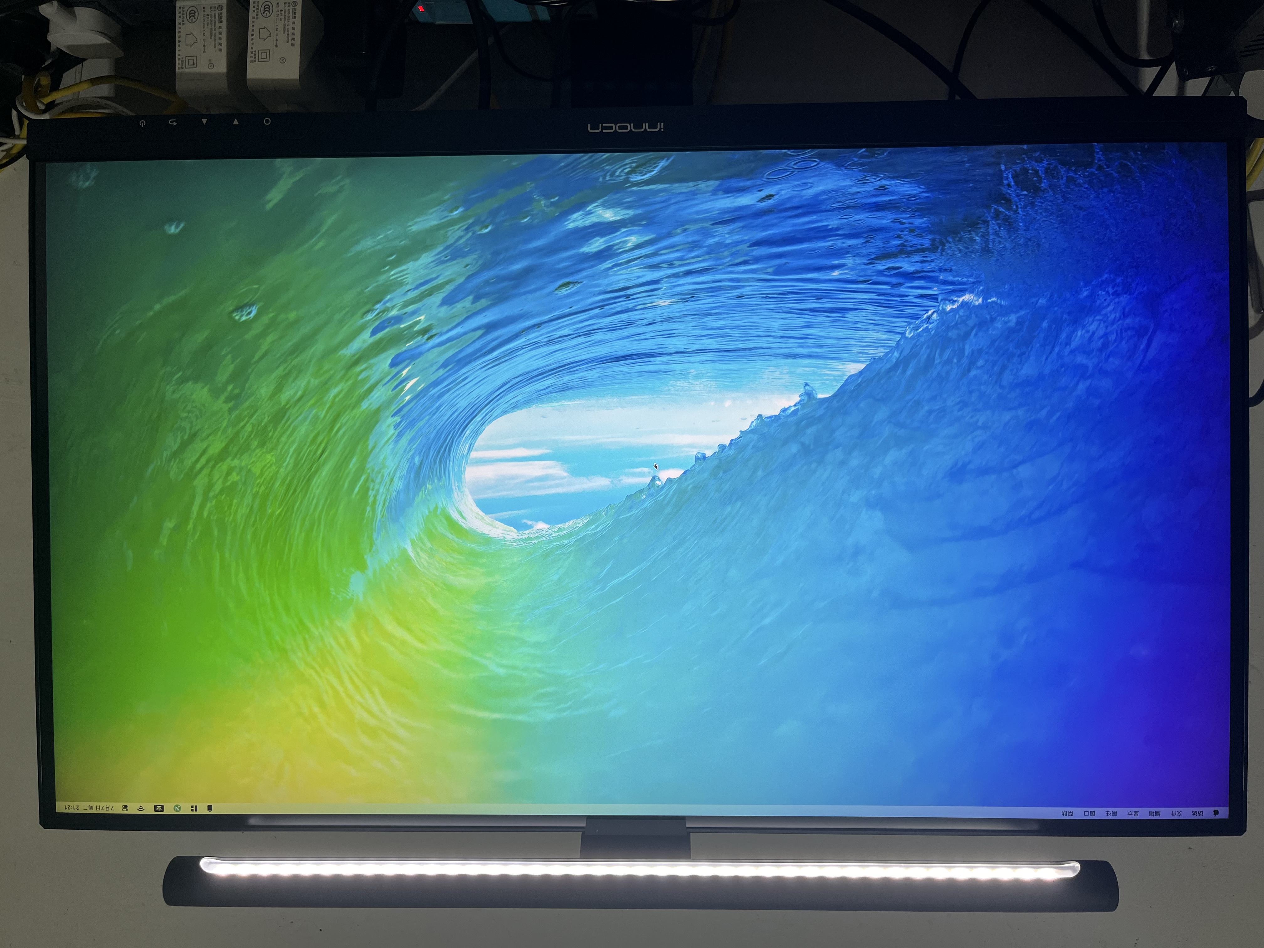 联合创新27英寸显示器4K 98%P3色域HDR400 Type-C65W旋转升降mac mini外接显示器专业设计办公显示屏27D1U 实拍图