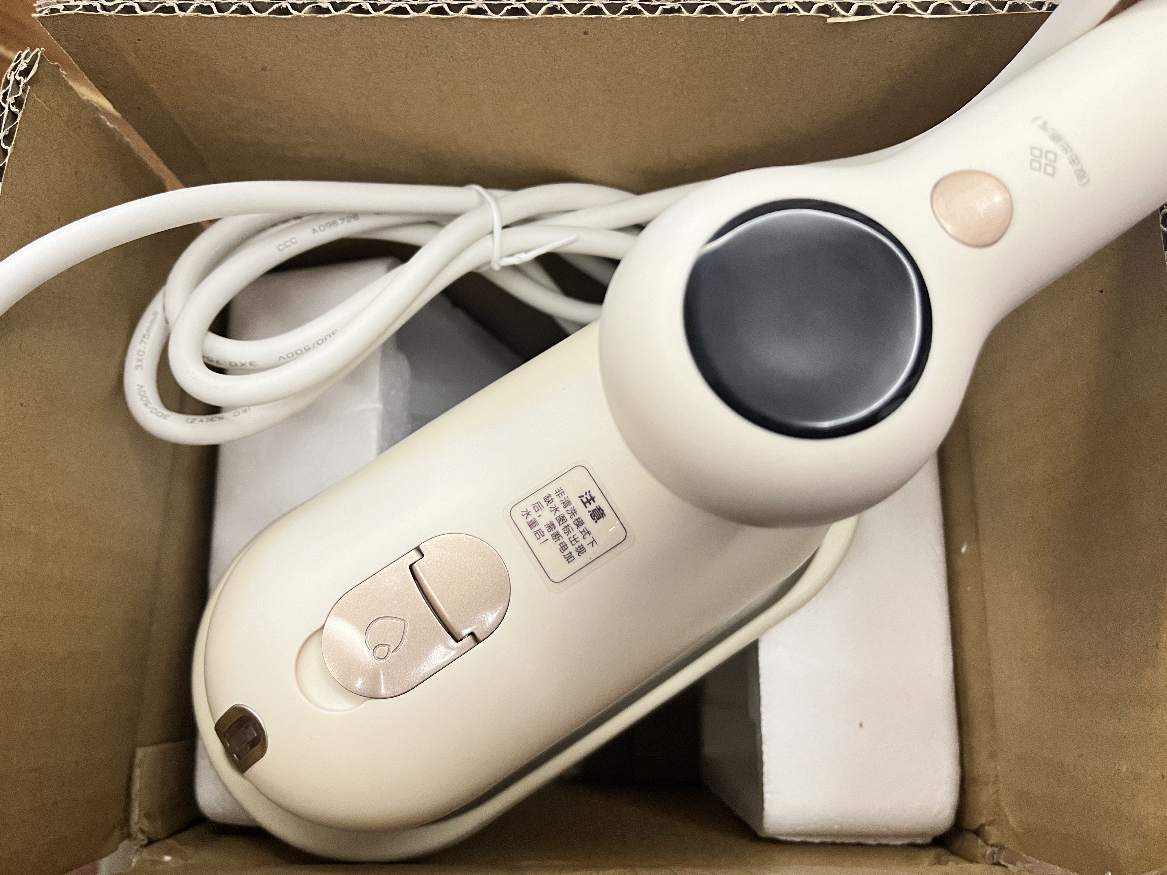 海尔（Haier）【新品】方糖系列大面板手持挂烫机72g/min升级爆炸增压蒸汽120ml可视水箱家用折叠拼豆YM1502Pro 实拍图