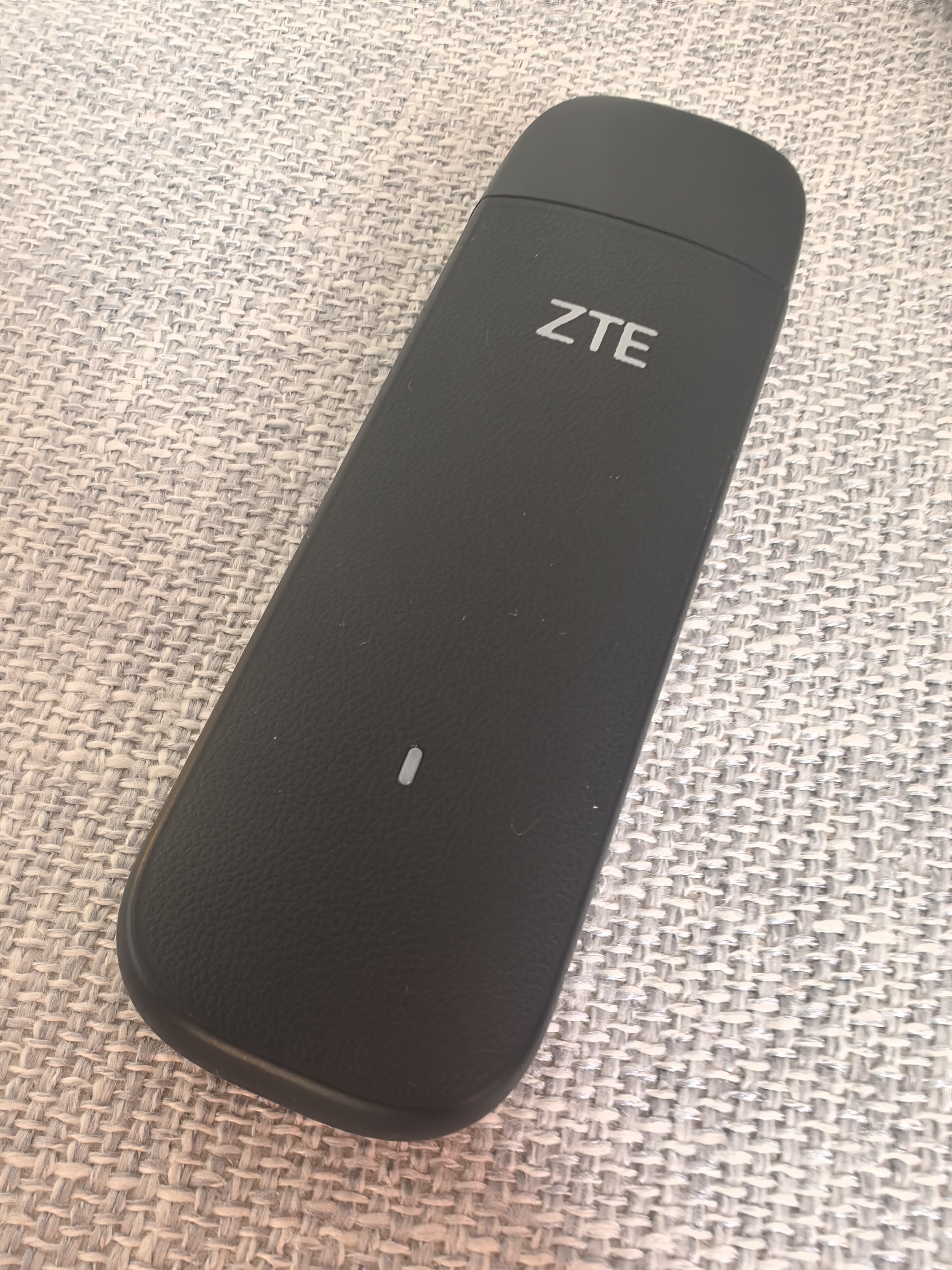 中兴（ZTE）F30 Pro 随身wifi6免插卡移动wifi无线网卡便携式热点4g路由器无限笔记本电脑通用流量2025款 实拍图
