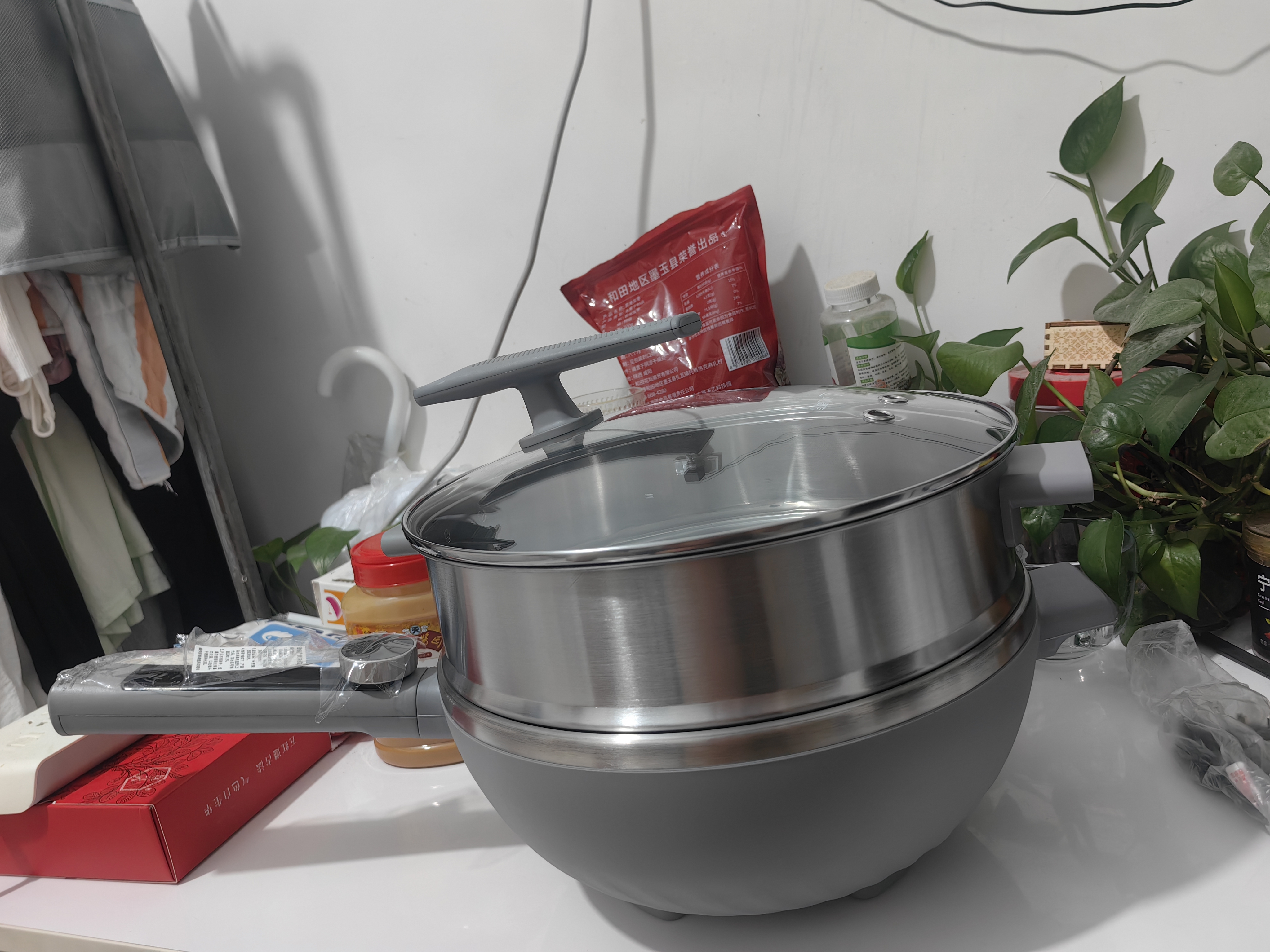 美的（Midea）电炒锅 电火锅 电蒸锅 电煮锅家用多功能 炒菜锅一体不沾5.5L上蒸下煮电热锅 HCG3215 配蒸笼木铲 实拍图