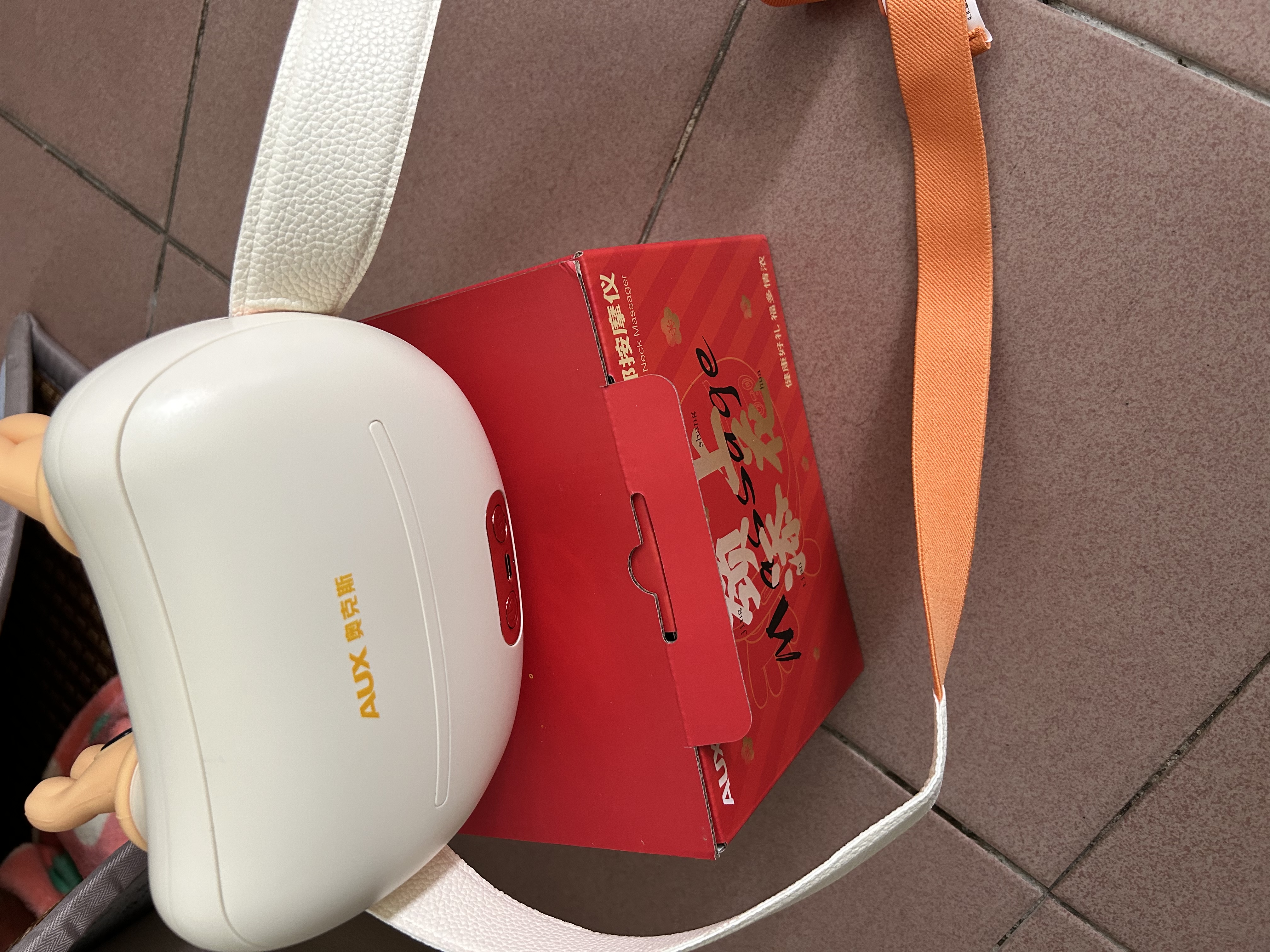 奥克斯（AUX）颈椎按摩仪肩颈按摩器颈部按摩仪斜方肌腰背部按摩神器便携热敷生日礼物送男女生老婆爸妈长辈实用 【全新巅峰顶配】5代强劲电机+N8大师手+超长续航 实拍图