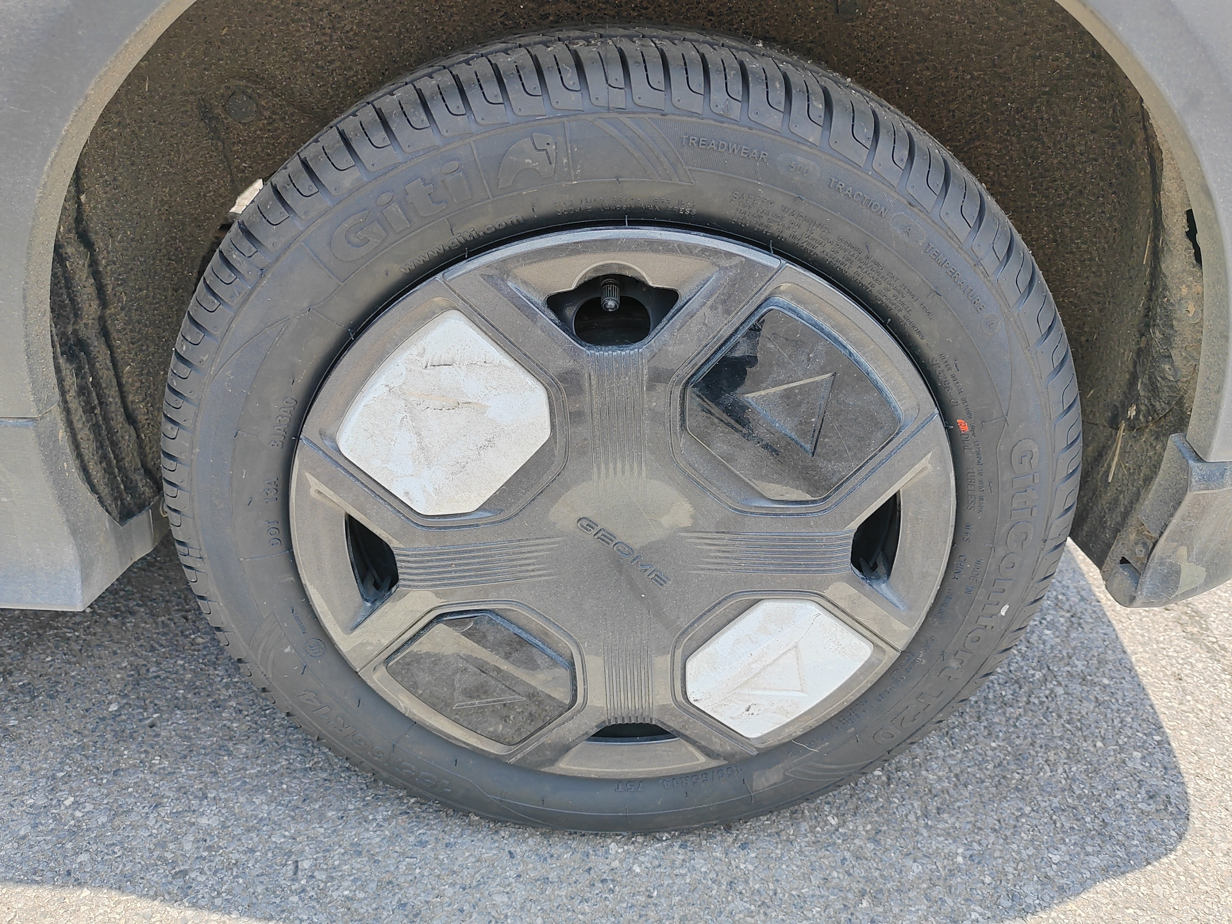 佳通轮胎(Giti)轮胎 155/65R14 75T T20 适配北斗星/长安奥拓/奔奔/奇瑞QQ 实拍图