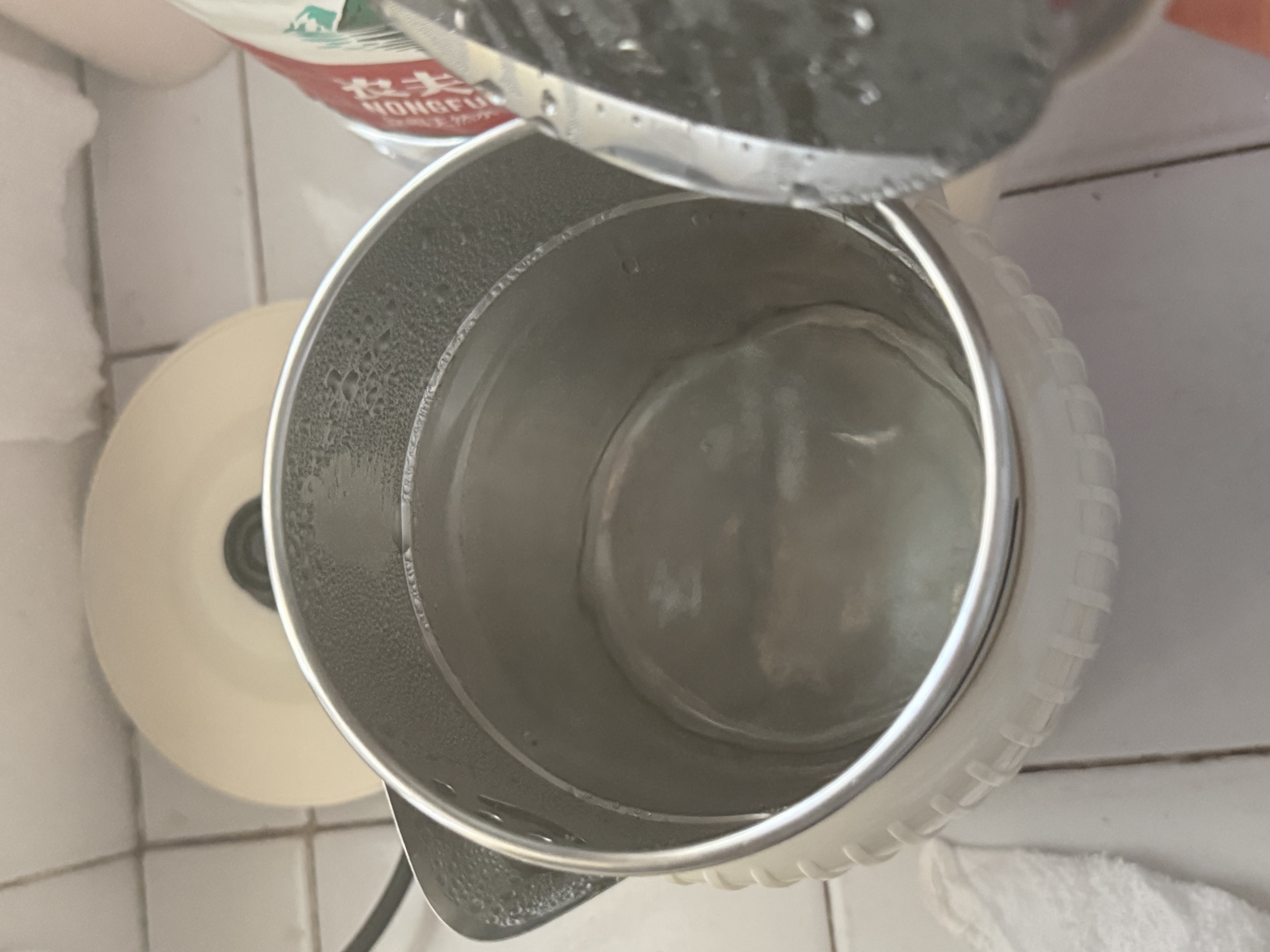 半球烧水壶热水壶电热水壶电水壶便携家用全自动小不锈钢大容量双层防烫自动断电 2L 米黄色加厚版-线长约60厘米 实拍图