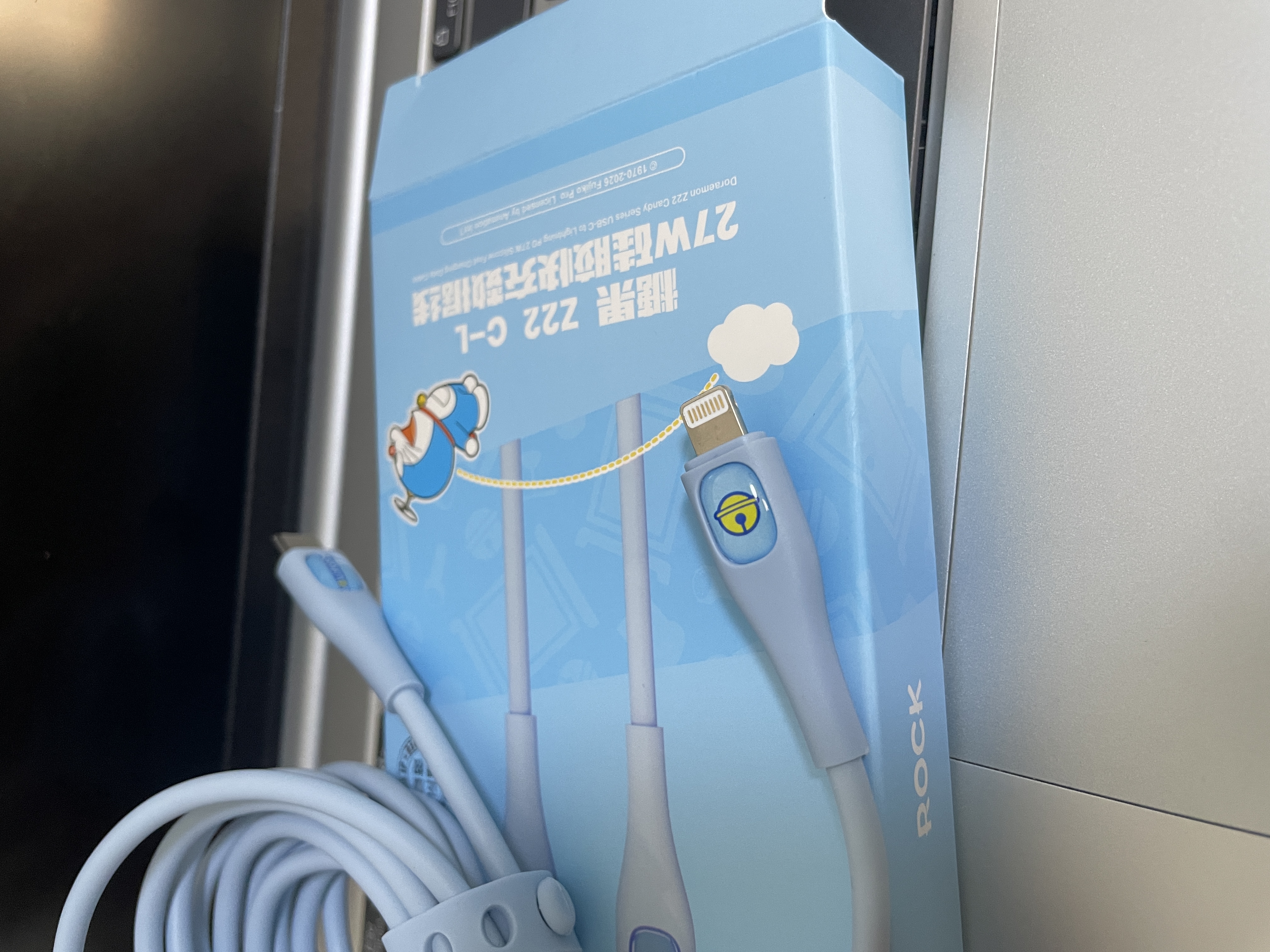 ROCK哆啦A梦苹果数据线lightning转type-c快充PD27W亲肤硅胶亲肤适用iPhone14/13/12手机车载2米 实拍图