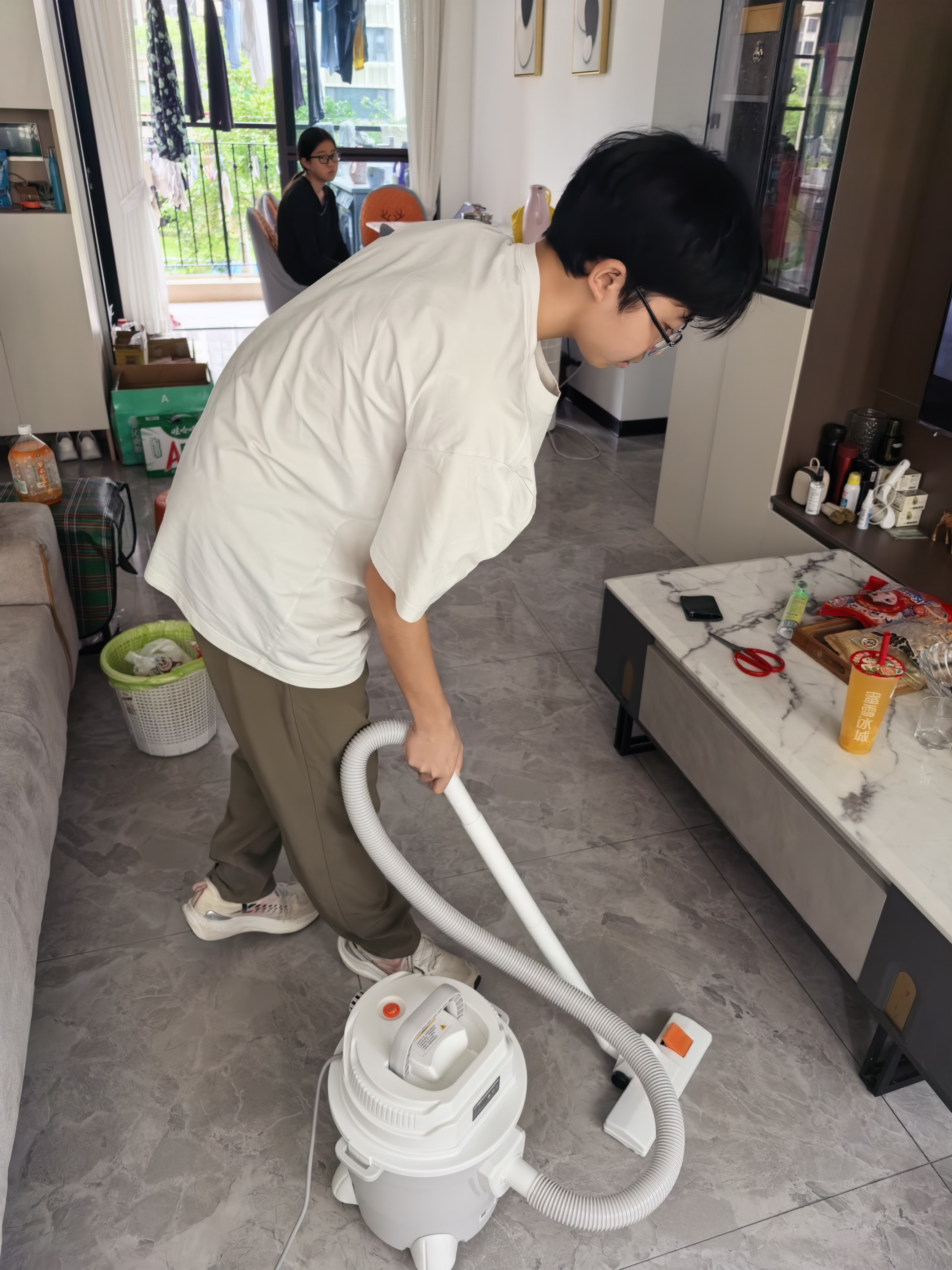德尔玛（Deerma）【重磅新品】TJ700S 干吹两用吸尘器 家用商用 吸尘器桶式大吸力 整机降噪设计ZN-530 实拍图