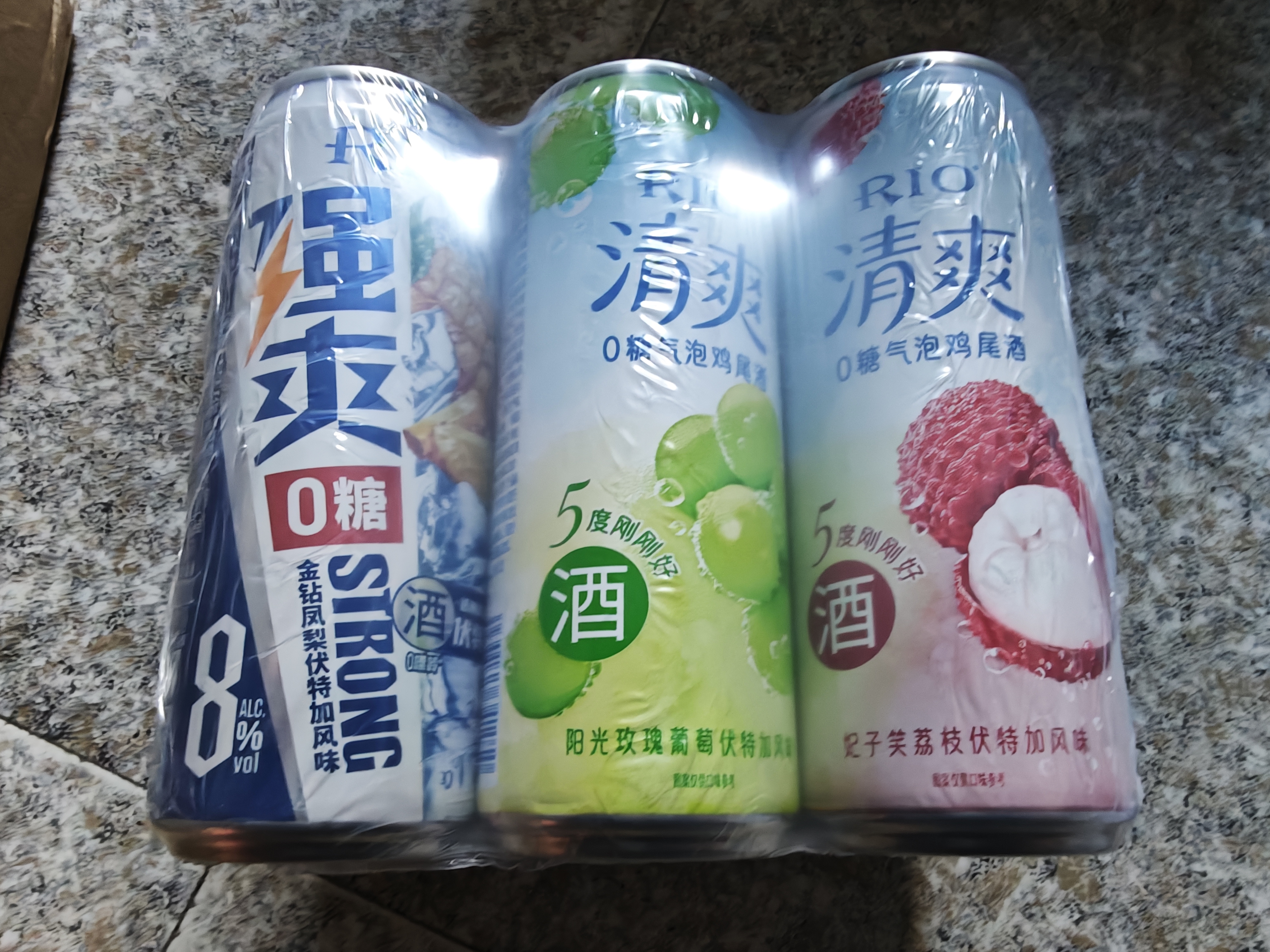 锐澳（RIO）鸡尾酒 洋酒 冰饮果酒 清爽强爽多口味组合装 330ml*6罐 送礼 实拍图