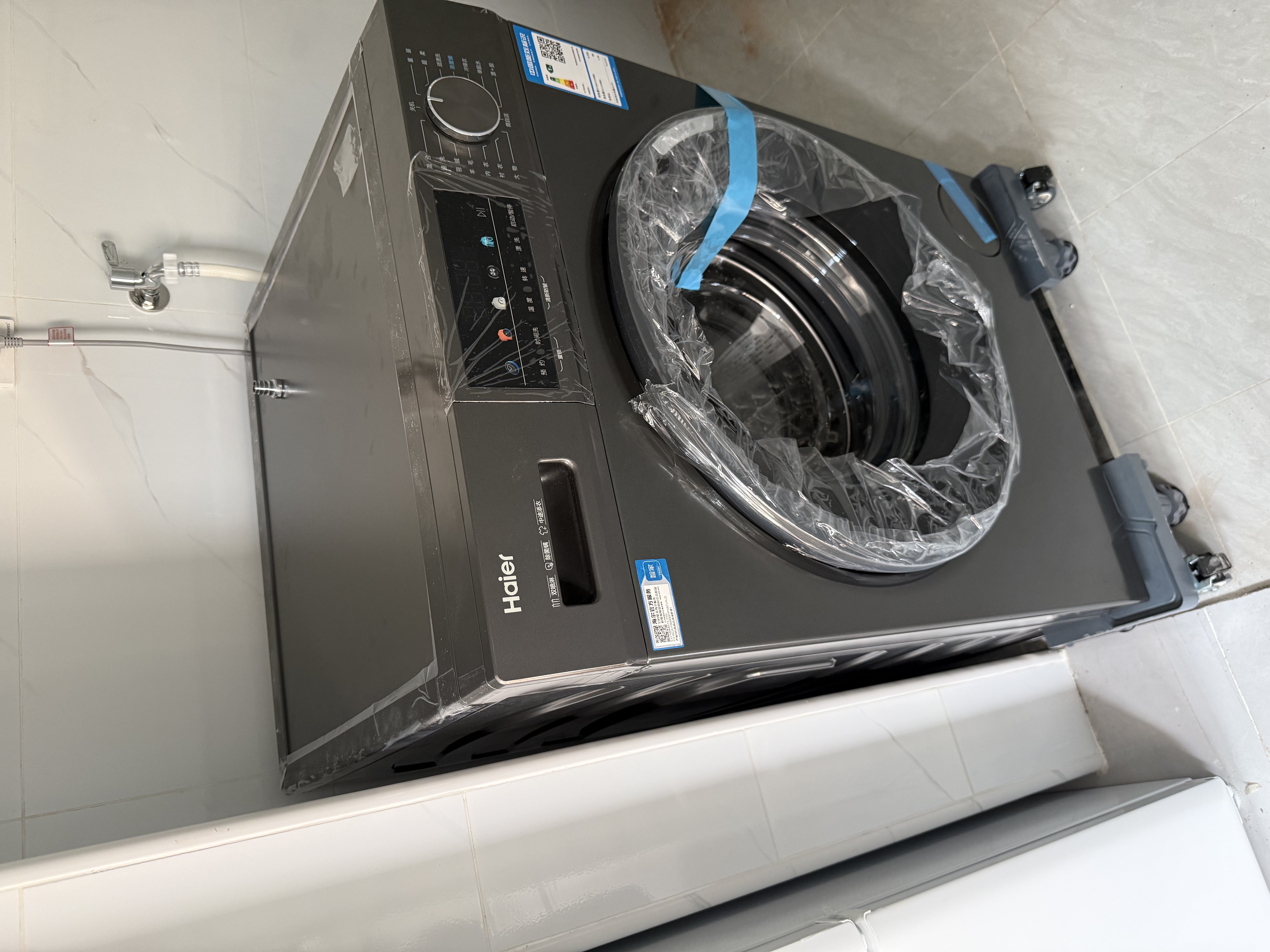 海尔（Haier）【何润东同款】滚筒洗衣机全自动单洗家用 10公斤大容量超薄 家电国家补贴 京东自营 EG100MATE29S 实拍图