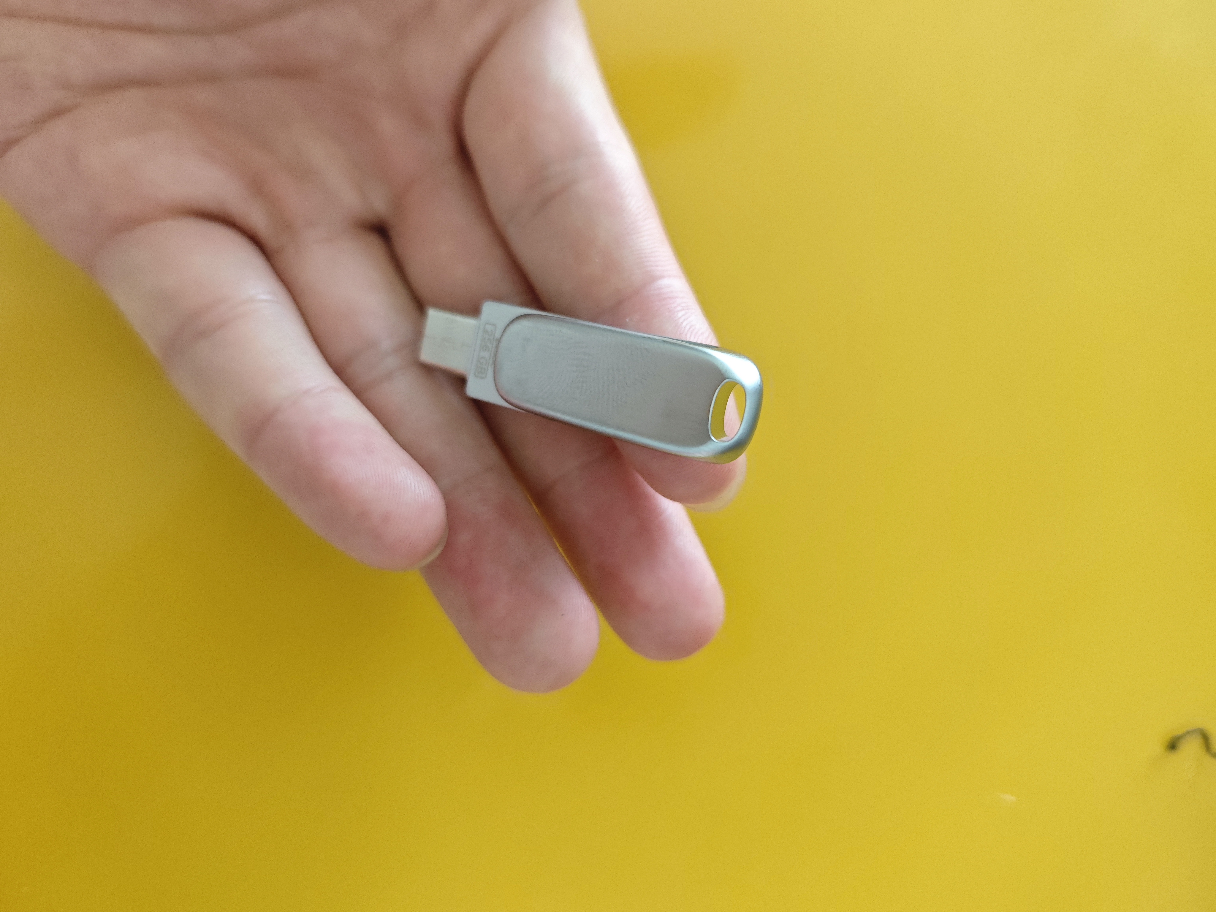 闪迪（SanDisk）256GB Type-C USB3.2 手机U盘DDC4 读速高达400MB/s 自动备份 手机电脑两用 金属双接口大容量优盘 实拍图