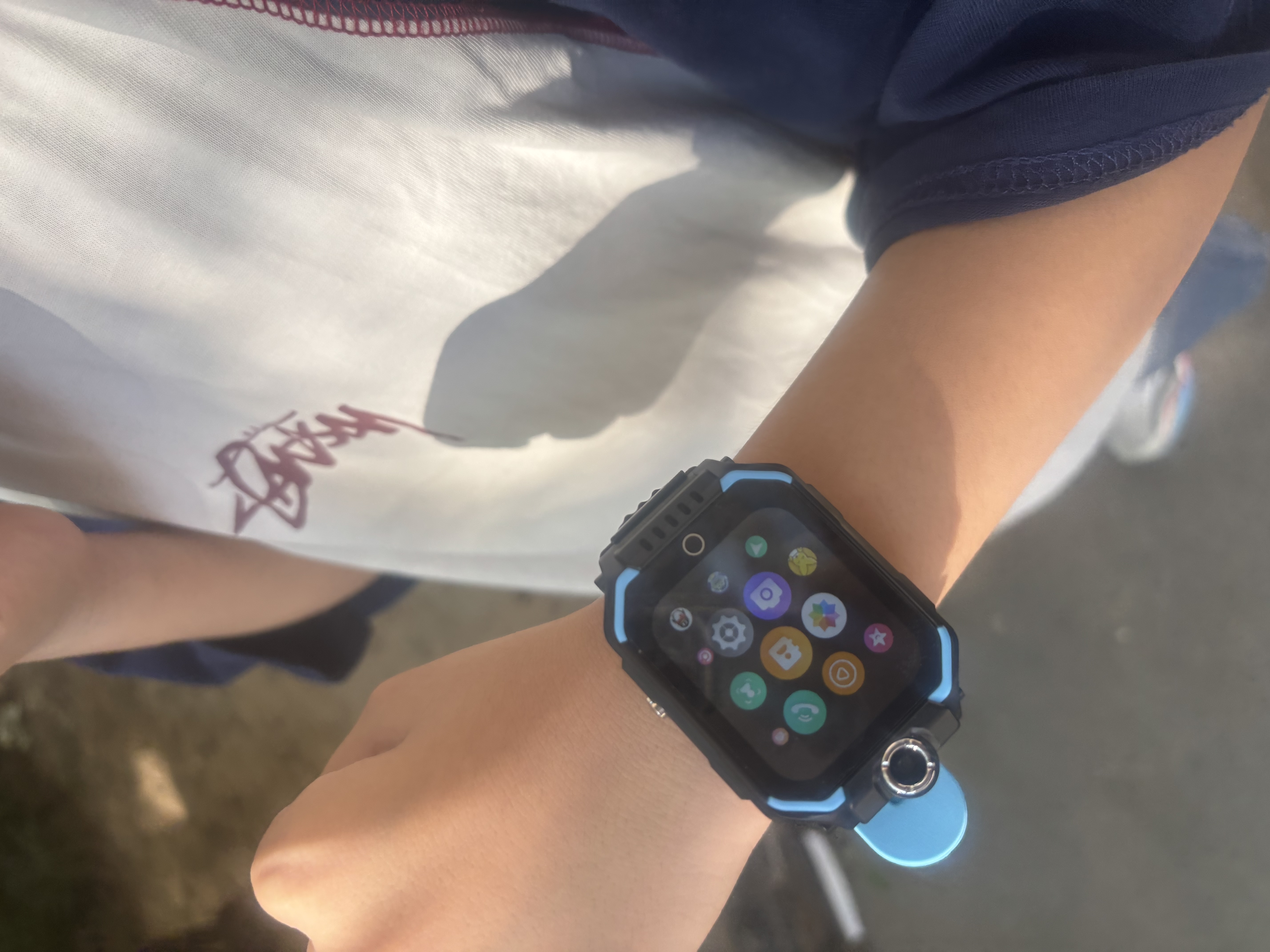 小天才酷盖2026新款儿童电话腕表手3-6-9-12岁定位学生青少年初高中生手·表 双摄黑蓝-至尊款32核256G+微信QQ+双支付+全功能 实拍图