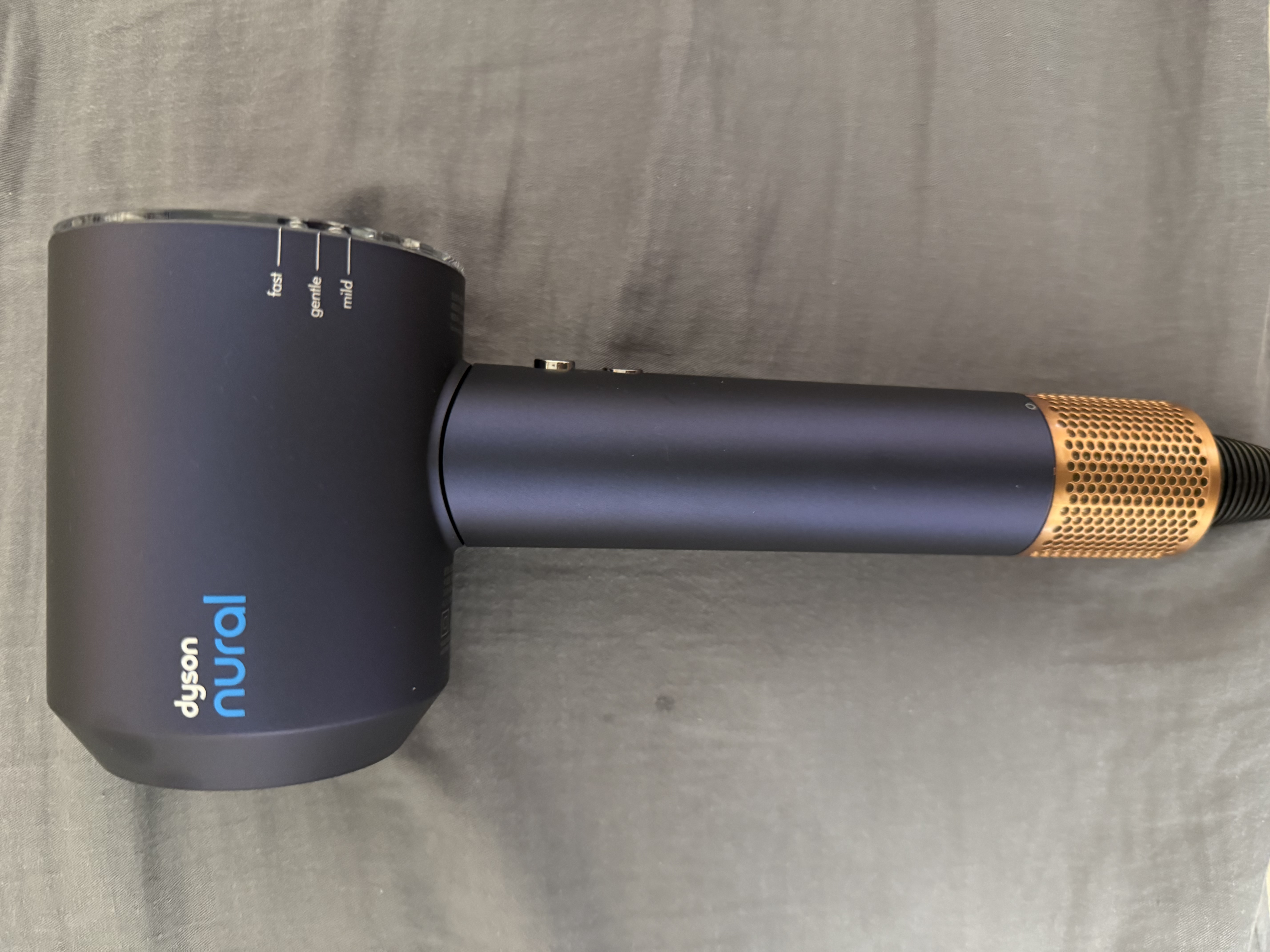 戴森（DYSON）全新正品HD16吹风机 电吹风负离子进口藏青铜礼盒款海外版（赠3年质保|转化插头） 实拍图