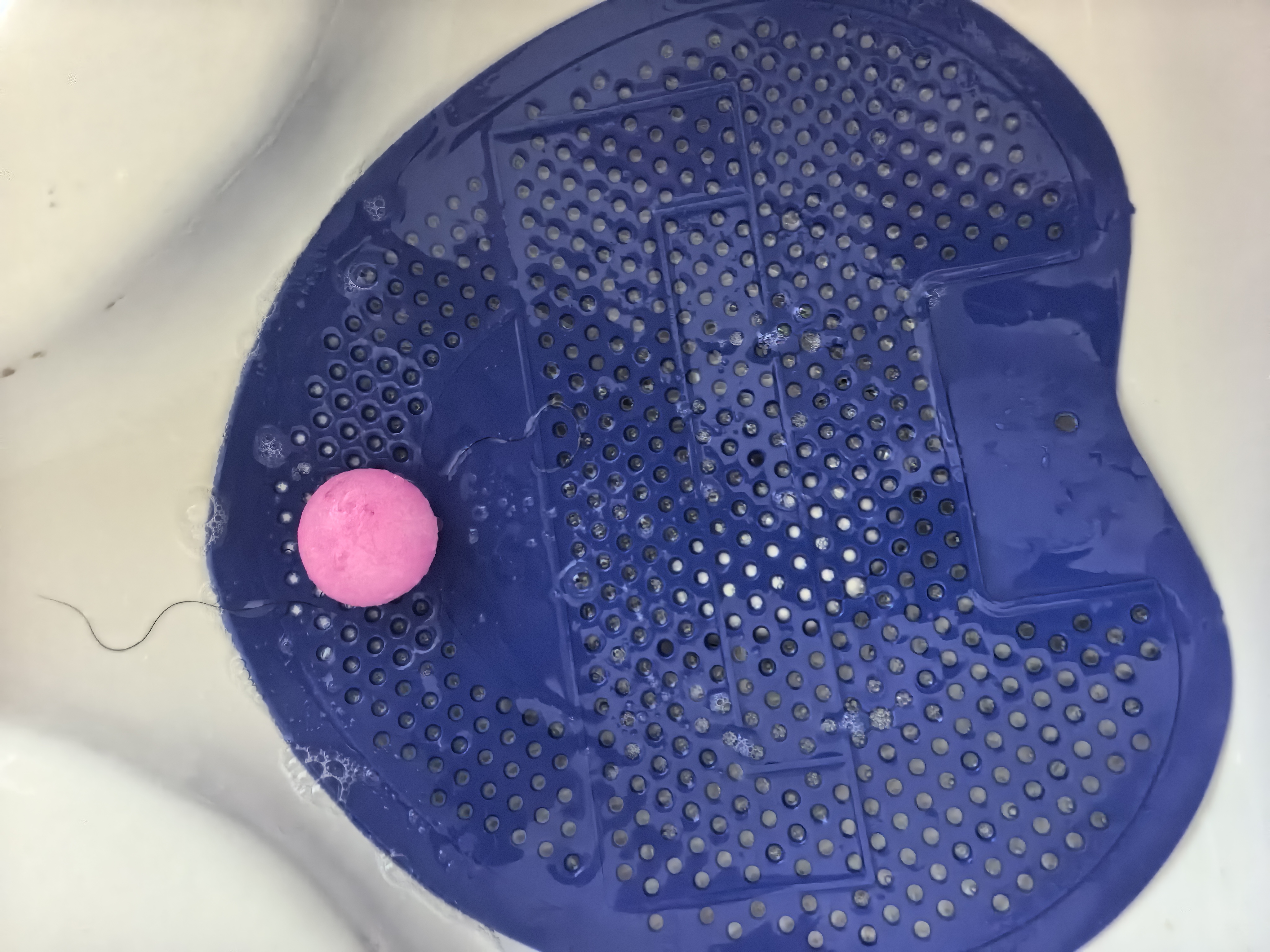 巨奇（JUQI）小便池除臭香片10片蓝色男厕所尿斗芳香球除异味防堵塞过滤网 实拍图