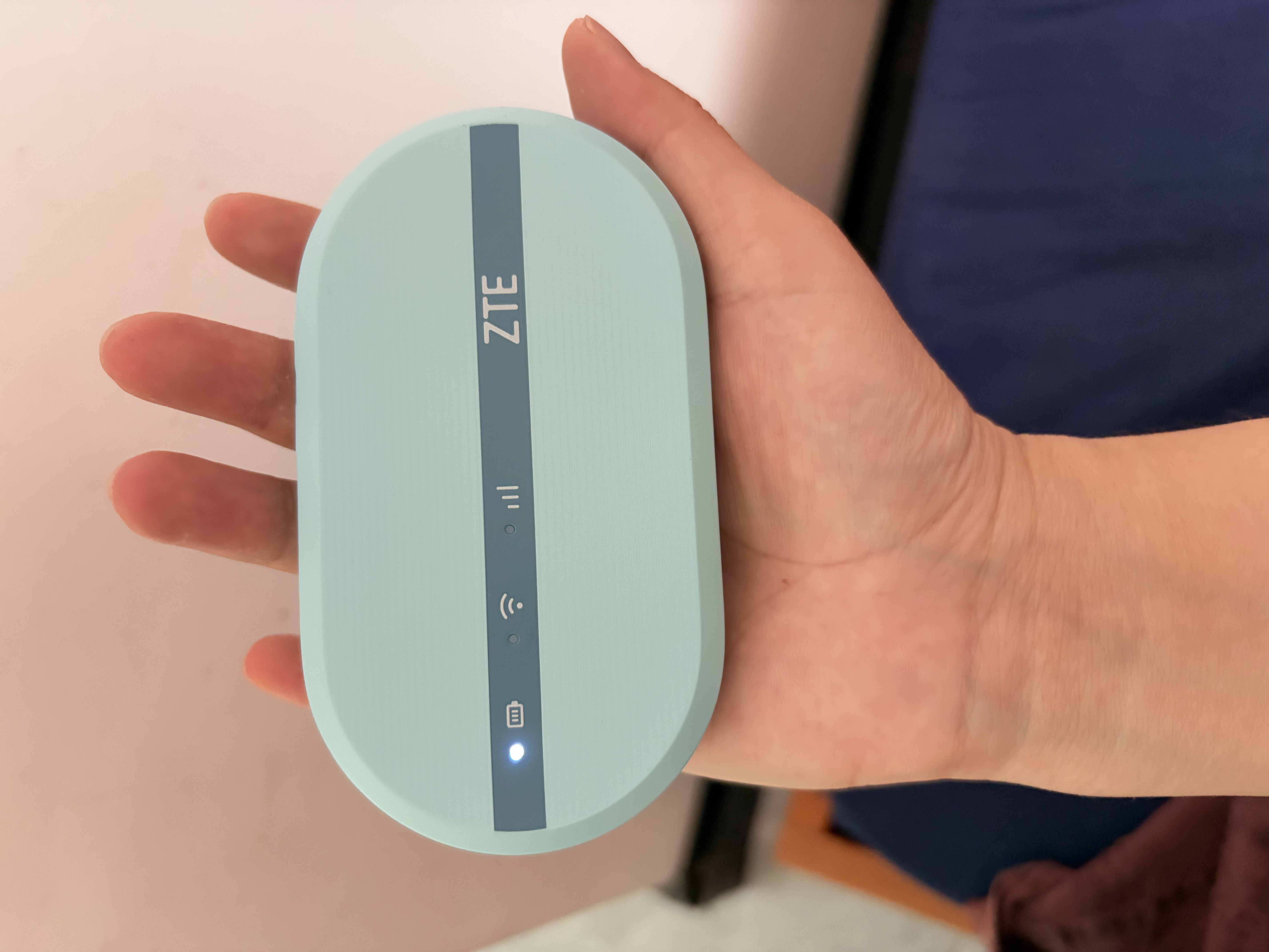 中兴（ZTE）随身wifi6免插卡移动wifi无线网卡便携式热点4g路由器无限笔记本电脑通用流量2025款U10LS蓝色 实拍图