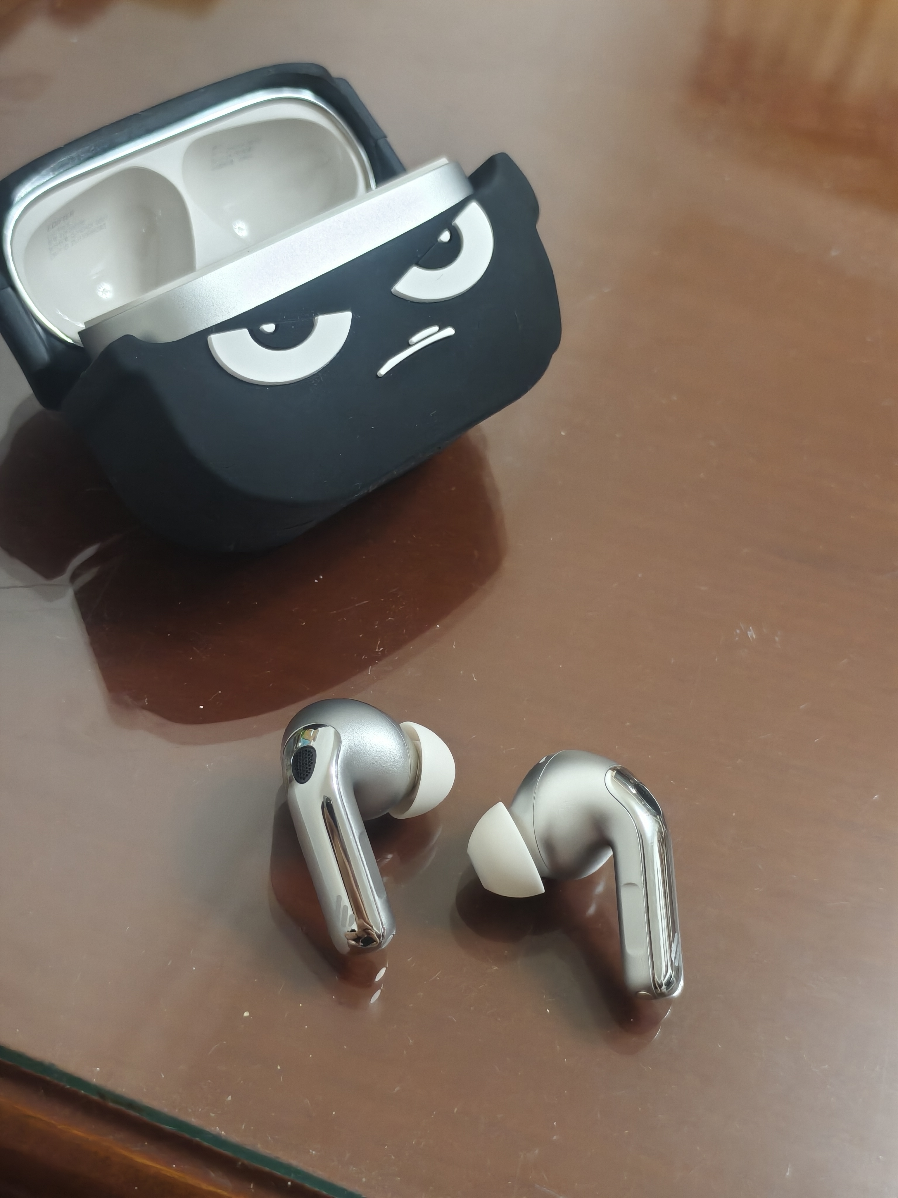 漫步者（EDIFIER） Lolli Pro5真无线主动降噪蓝牙耳机 双金标AI翻译耳机运动跑步音乐游戏电竞适配苹果华为安卓ANC 晨曦金+黑煤球耳机套+晒单20元红包 实拍图