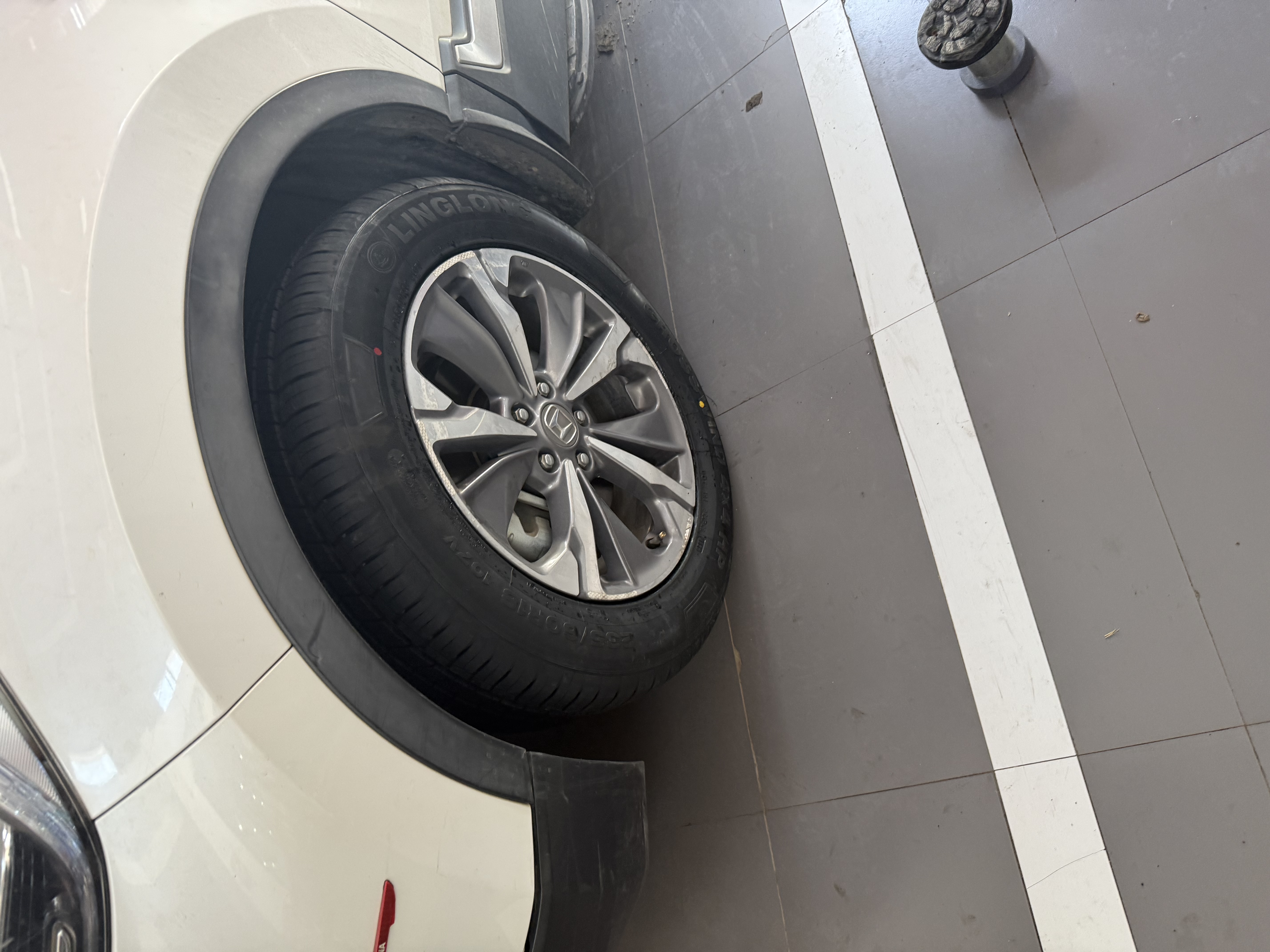 玲珑轮胎汽车轮胎235/60R18 107V御风Crosswind 4X4 HP适配哈弗H6/红旗HS5 实拍图