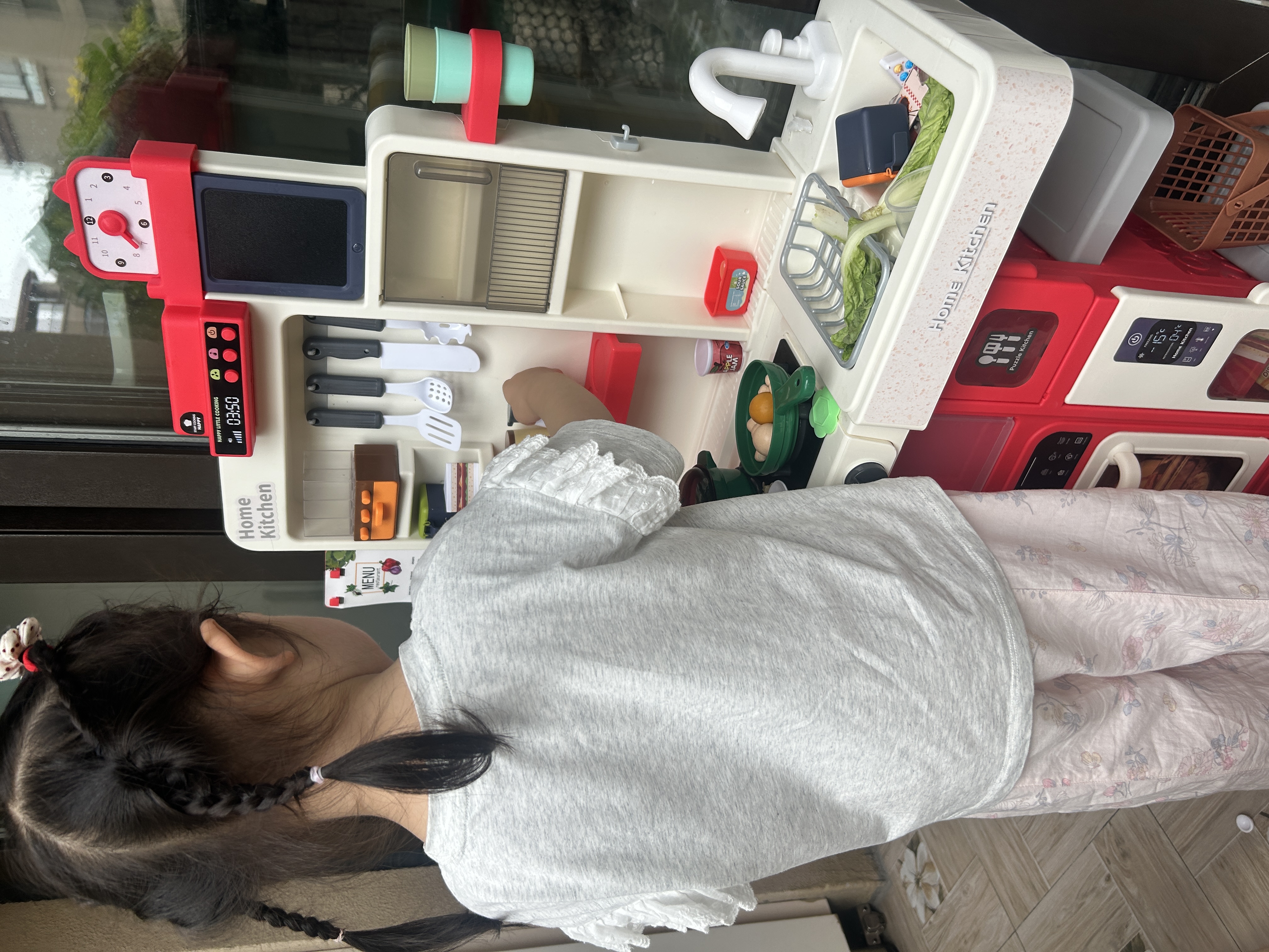 Eve Stone SPECIAL GIRL LIKE YOU玩具女孩厨房玩具3-6岁套装仿真厨具做饭煮饭儿童过家家2女童1到3 超大号100cm+烤面包机+101件套红 小厨房4岁男女孩6-12宝宝 实拍图
