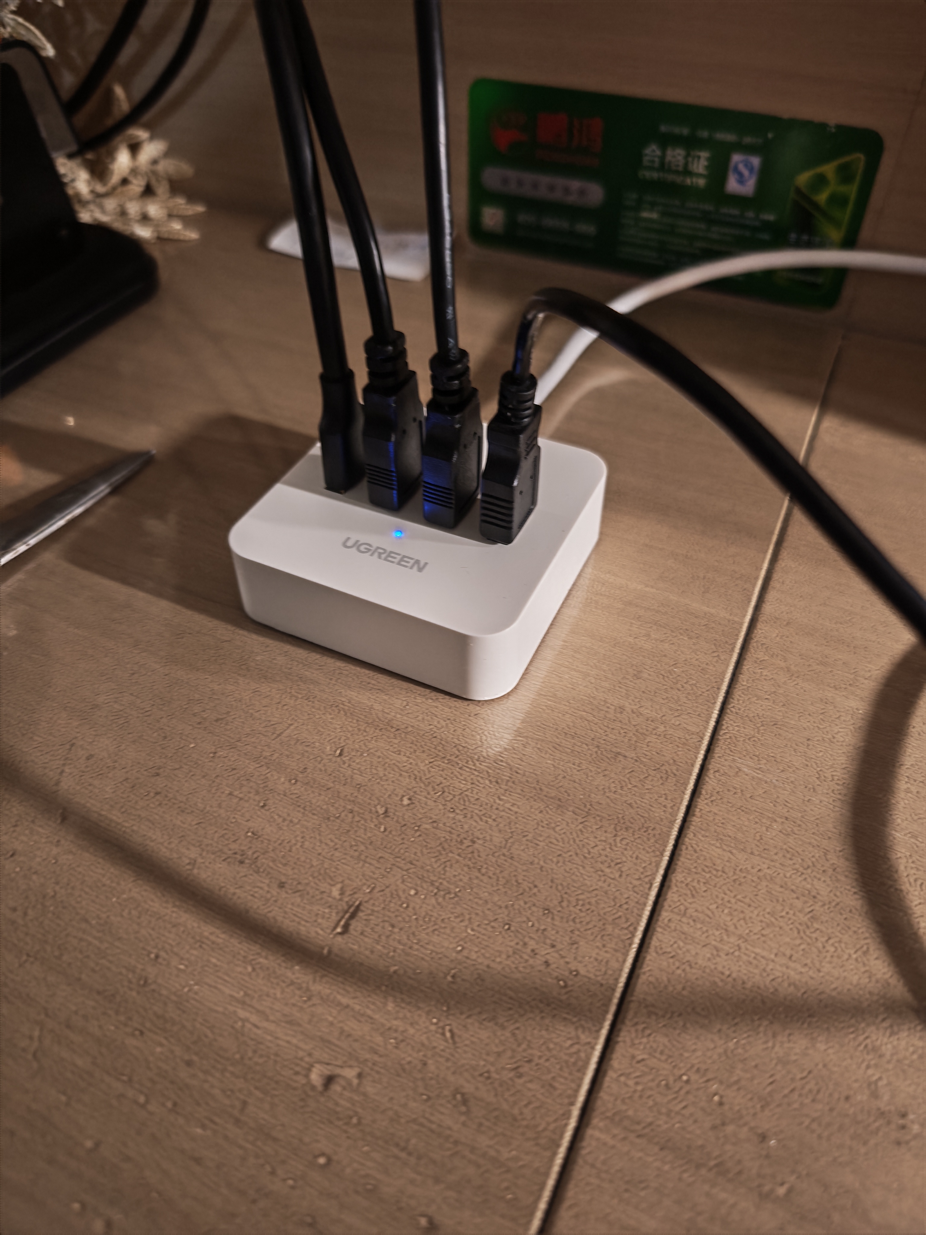 绿联 USB3.0扩展器多接口分线器 高速4口拓展坞 USB集线器HUB扩展坞 笔记本电脑多接口转换器延长线 实拍图