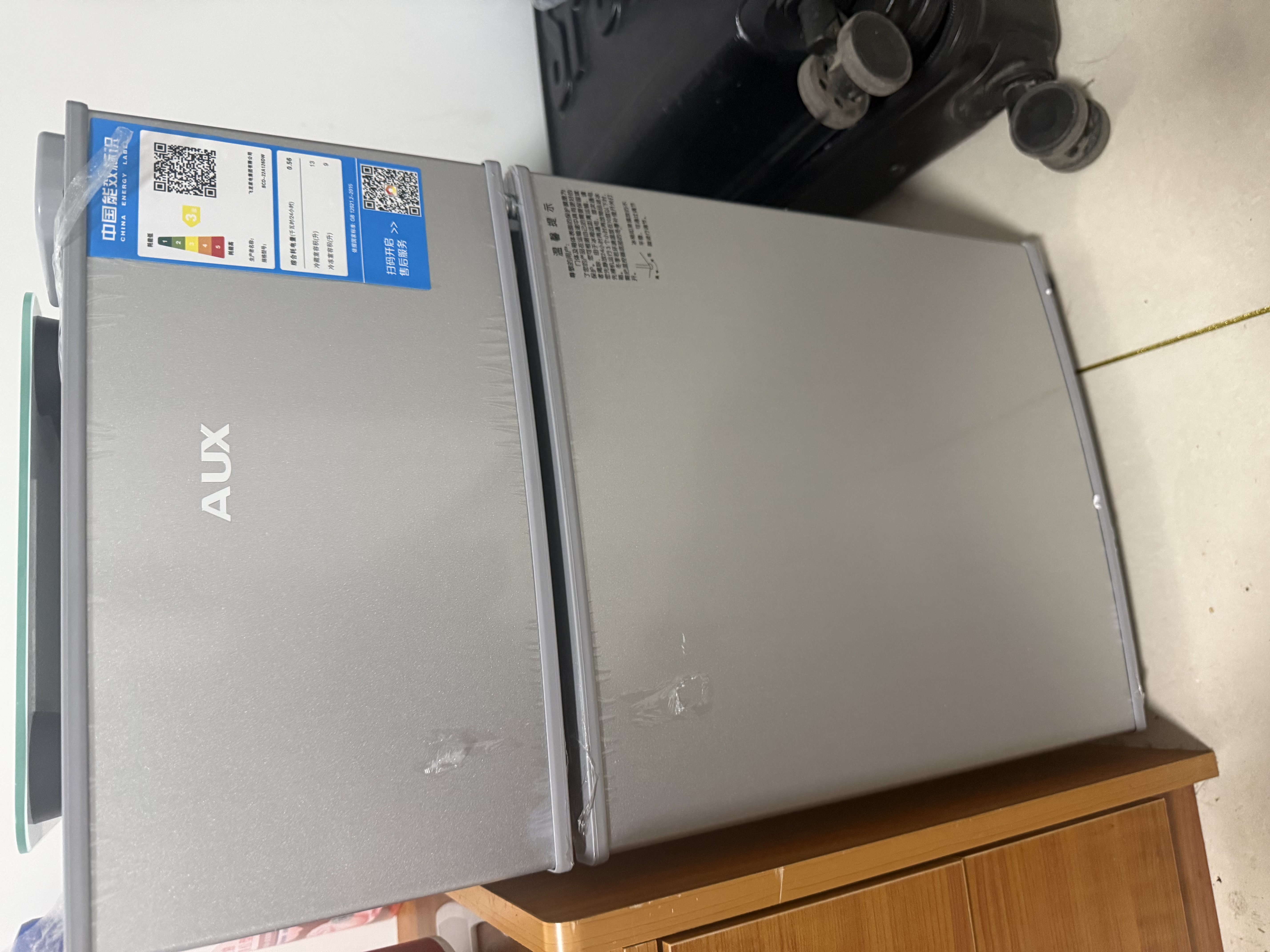 奥克斯小冰箱家用小型迷你冷藏冷冻两用出租房宿舍用节能省电寝室办公室电冰箱 【净化去味】126银色【高效保鲜 铜管速冷】22L 实拍图