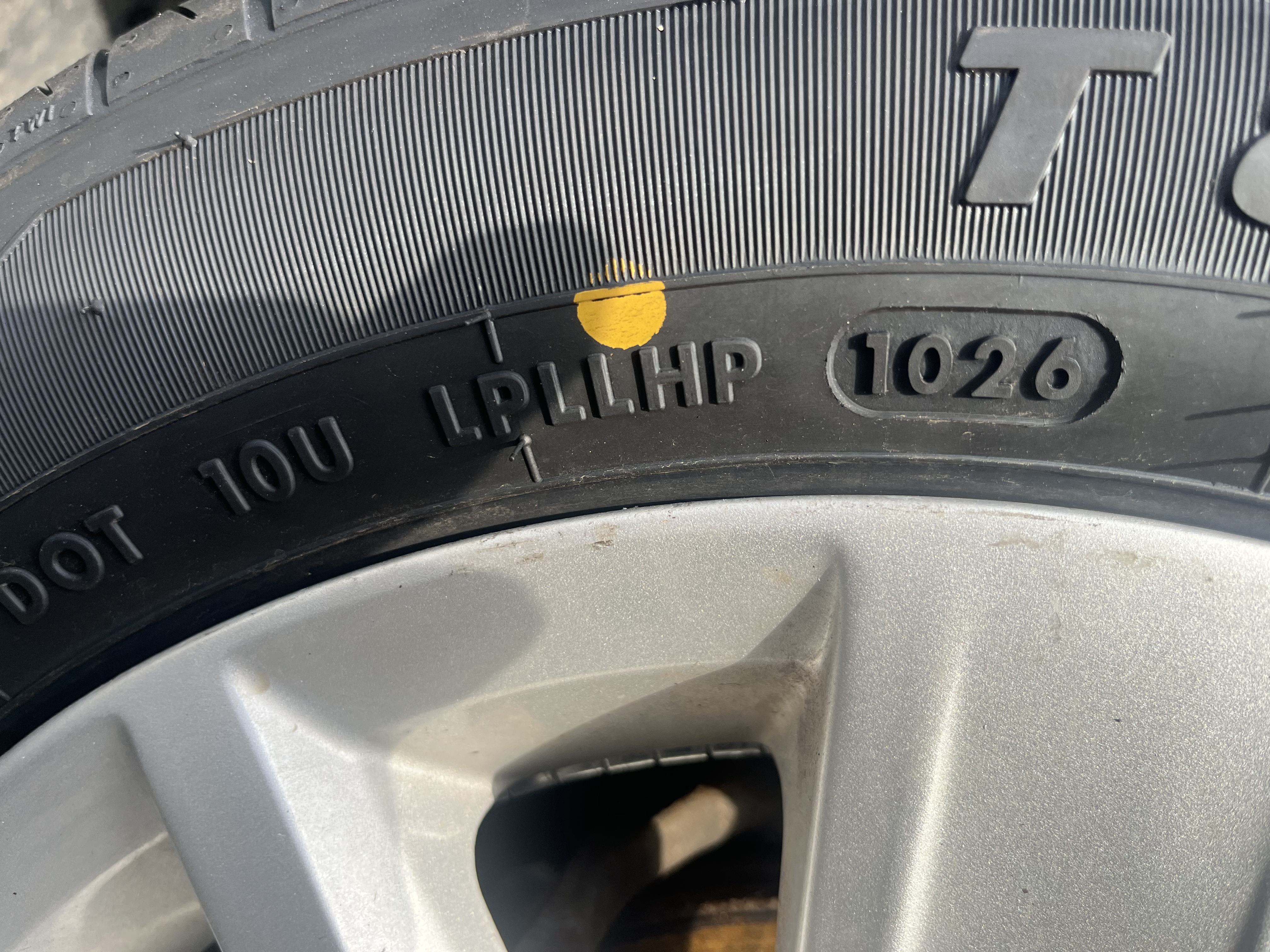 利奥玲珑汽车轮胎185/60R15 88H T87 桑塔纳/本田飞度/丰田致炫威驰 实拍图