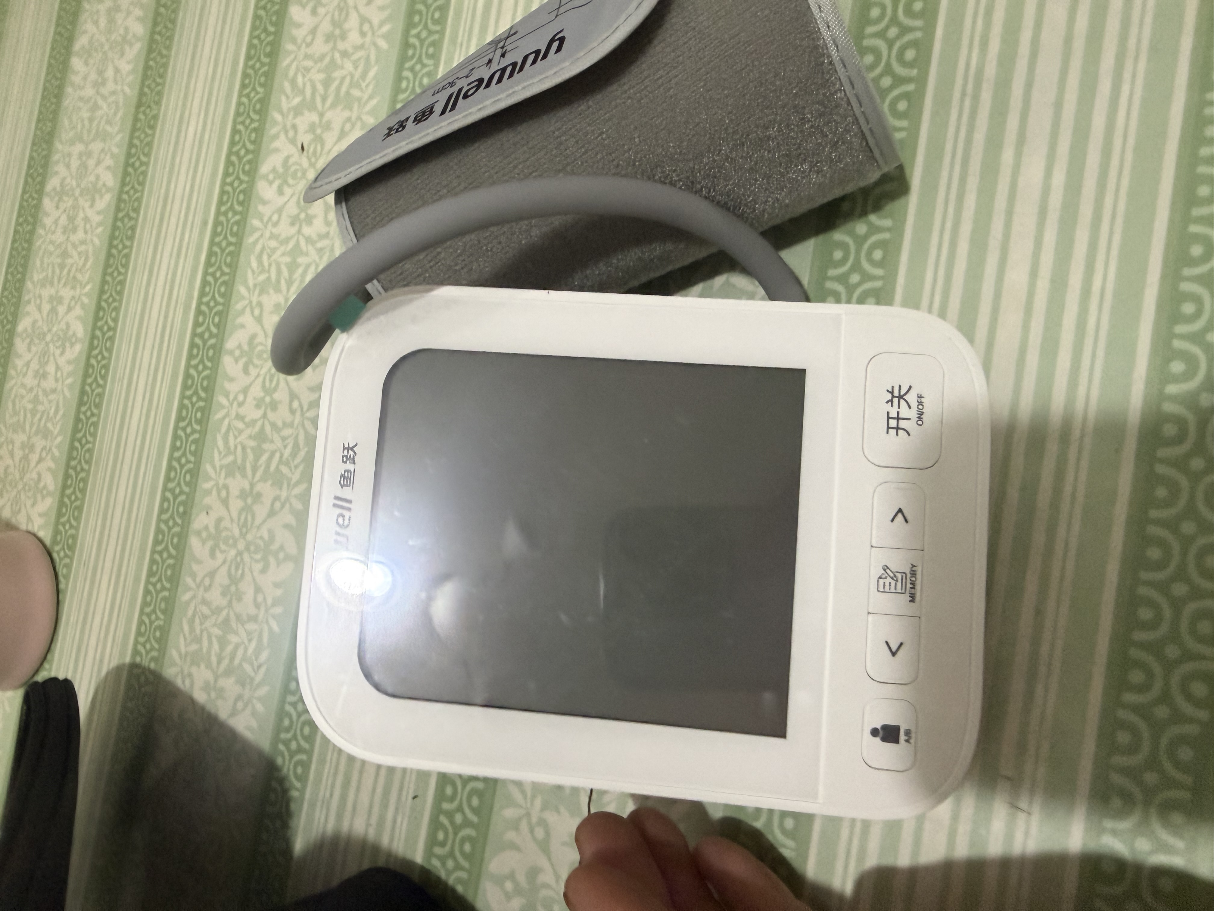 鱼跃（yuwell）大屏充电电子血压计690CR医用高精准血压测量仪器家用血压仪礼物 实拍图