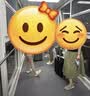 WODEPUS KISS洞洞鞋女软底外穿2026新款eva轻便沙滩包头凉鞋居家室内拖鞋两穿 白色36 -37(鞋型宽松) (九朵鞋花) 实拍图