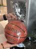 斯伯丁（SPALDING）篮球7号成人比赛TF-500星街战室内外通用吸湿PU七号篮球  76-797Y 实拍图