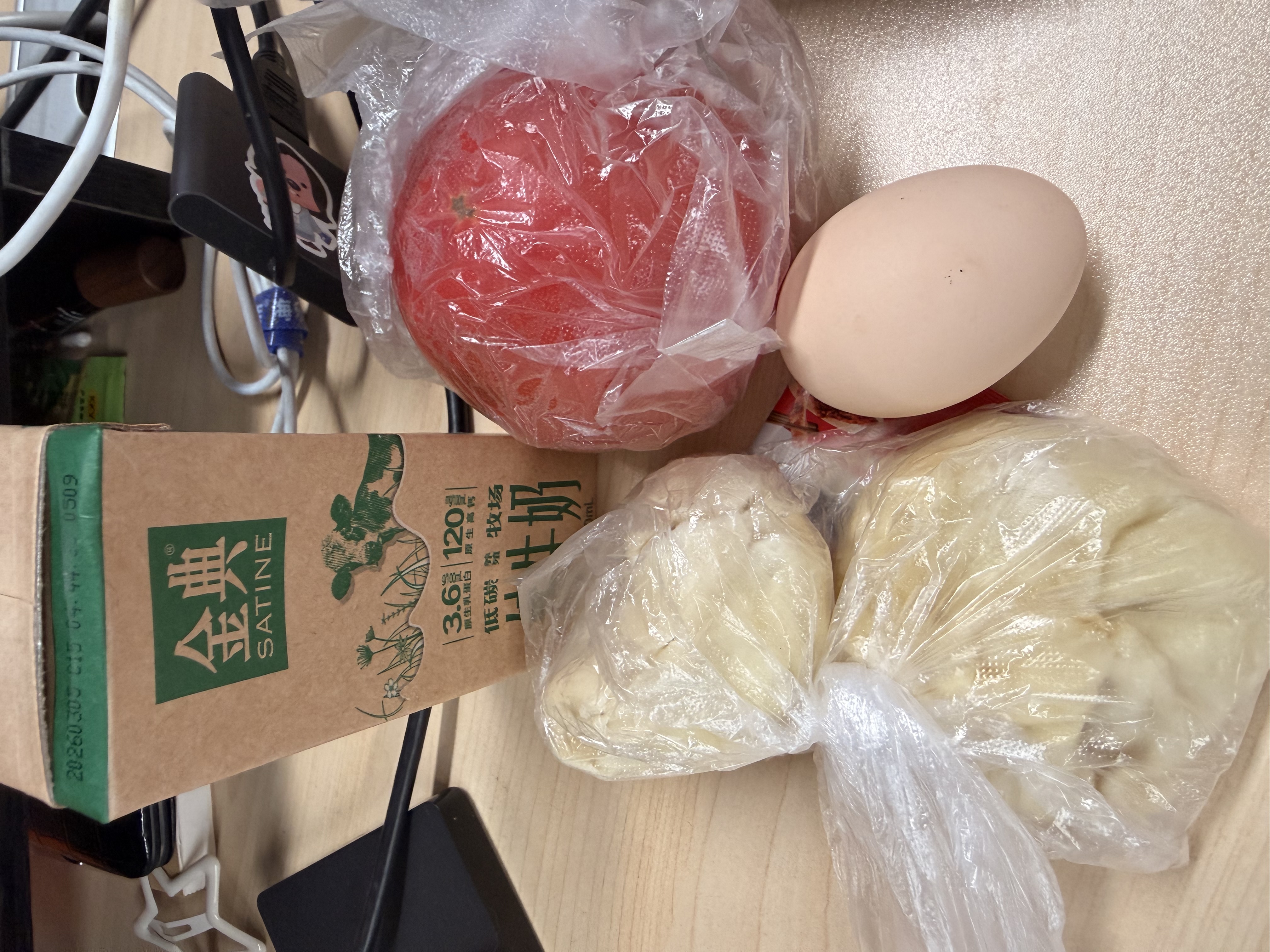 伊利金典纯牛奶 250ml*12盒 3.6g乳蛋白原生高钙 礼盒装 实拍图