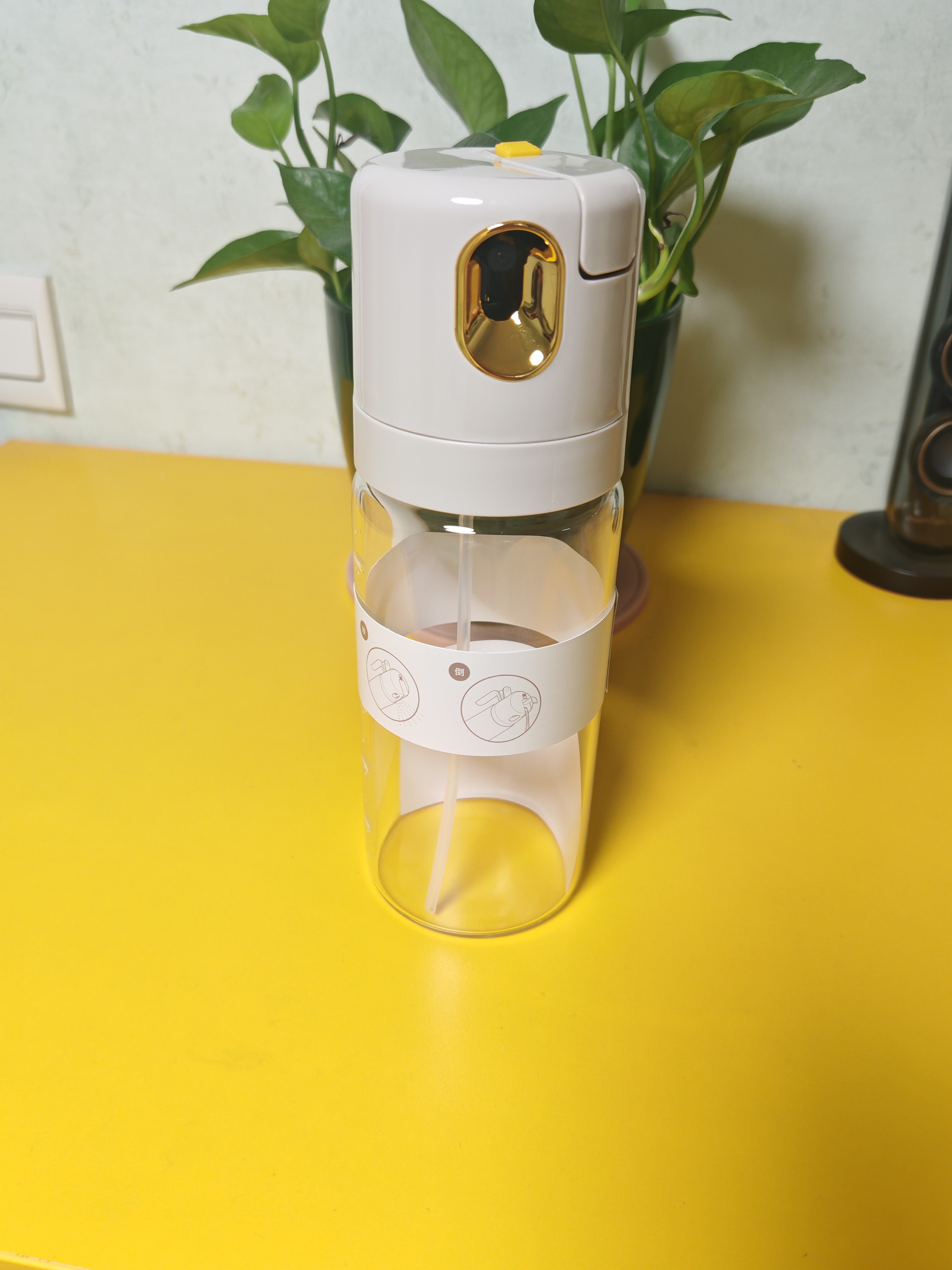 小熊（Bear）喷倒一体油壶 喷油壶调料瓶高硼硅玻璃厨房酱油瓶550ml CX-W0086 实拍图