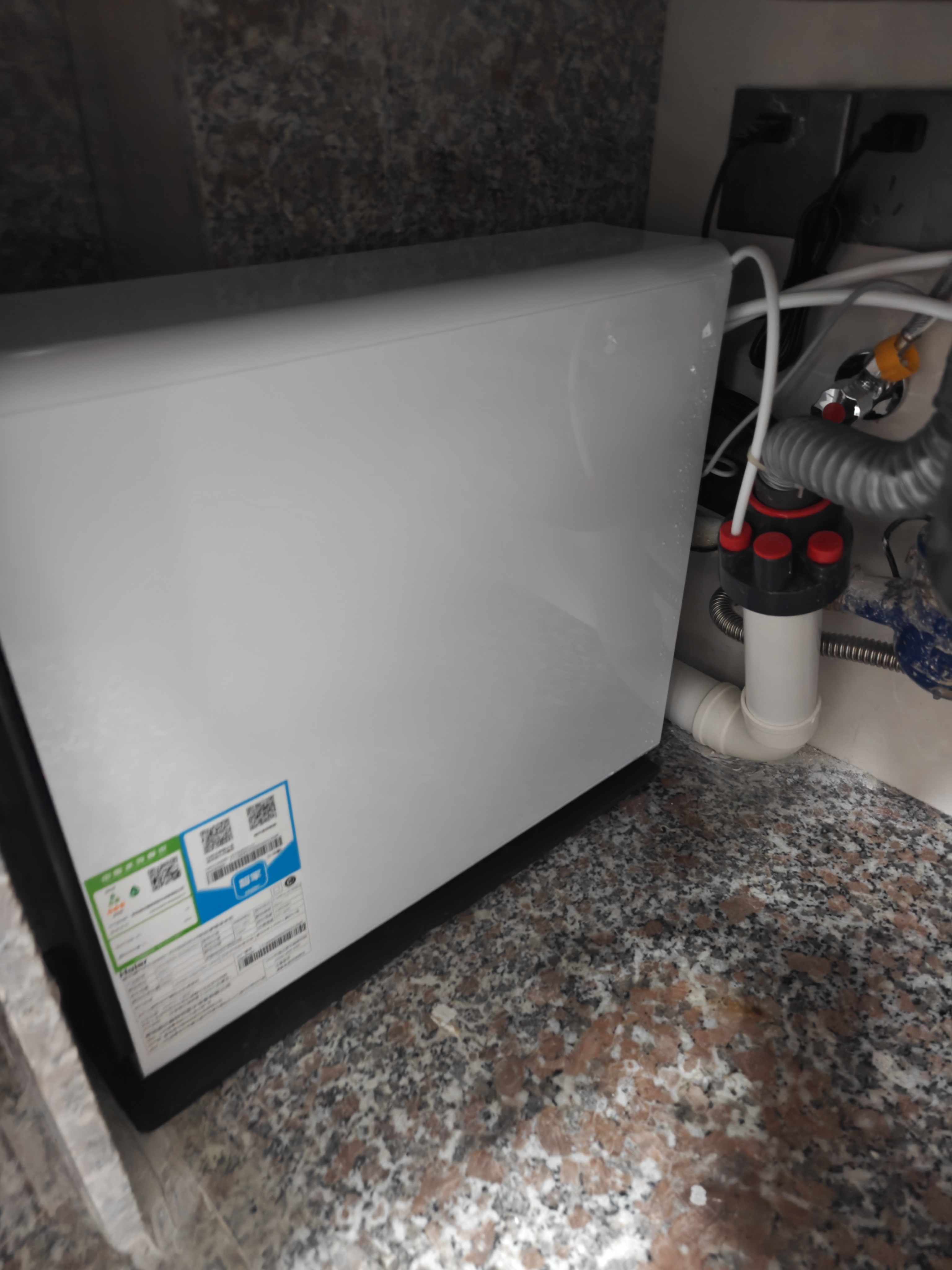 海尔（Haier）鲜活水PRO净水器家用厨下母婴RO反渗透净水机直饮一体餐边柜管线机前置过滤全屋套装适配净水机 【鲜活水3.0系列】母婴直饮净水器 HKC3000-R793D2U1 实拍图