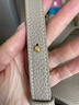 Songmont挂耳系列屋檐包mini设计师款头层牛皮通勤斜挎hobo包 风衣灰 现货 实拍图