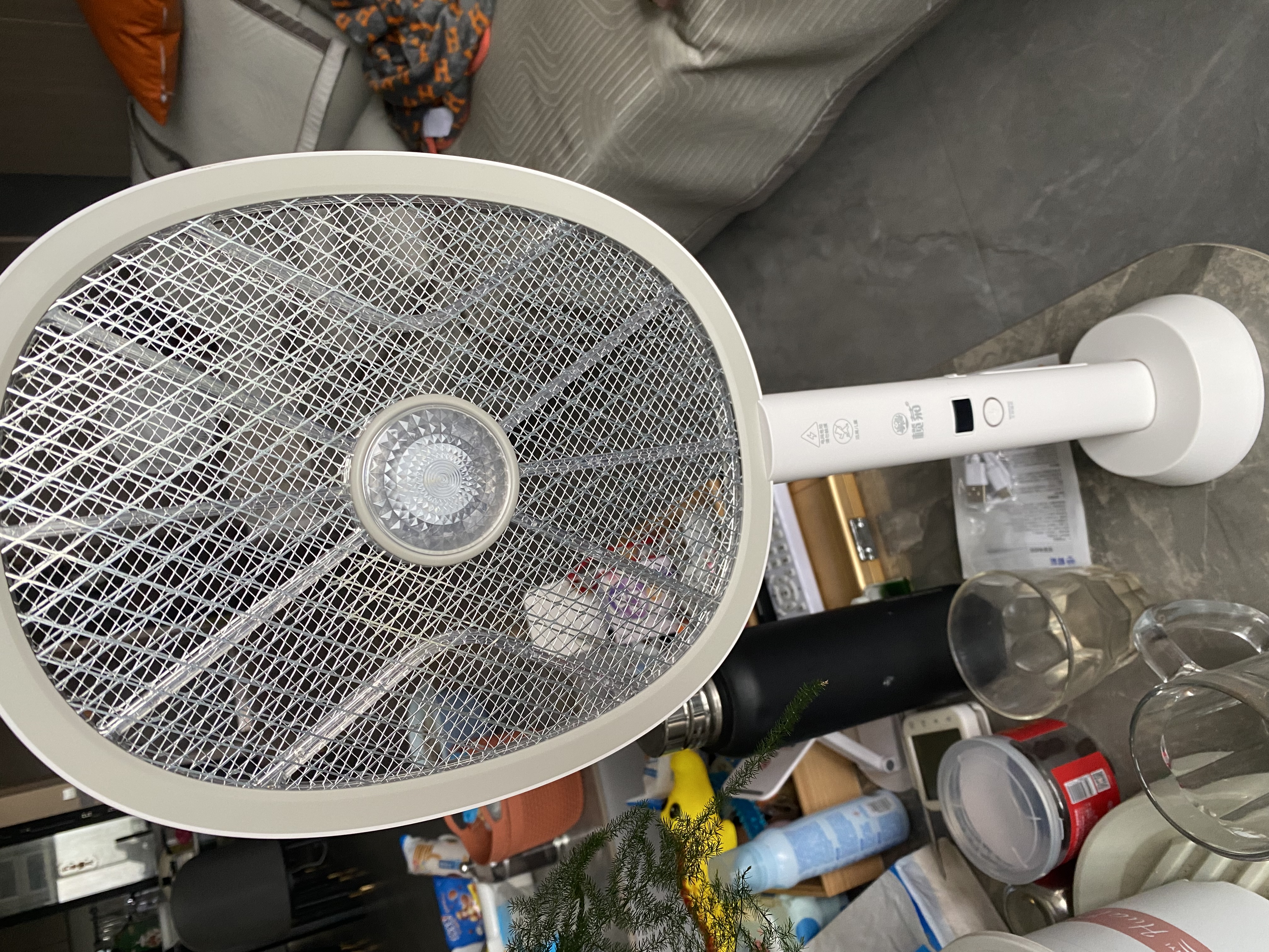 榄菊电蚊拍充电式家用卧室锂电池LED灯打蚊子的灭蚊拍直充USB充电款 WPDD-07A（数显+紫光）【送蟑螂屋1片】 实拍图