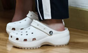 卡骆驰（CROCS）白鹿同款经典云朵洞洞鞋时尚百搭女鞋花园鞋|206750 白色-100(含智必星) 38 (240mm) 实拍图