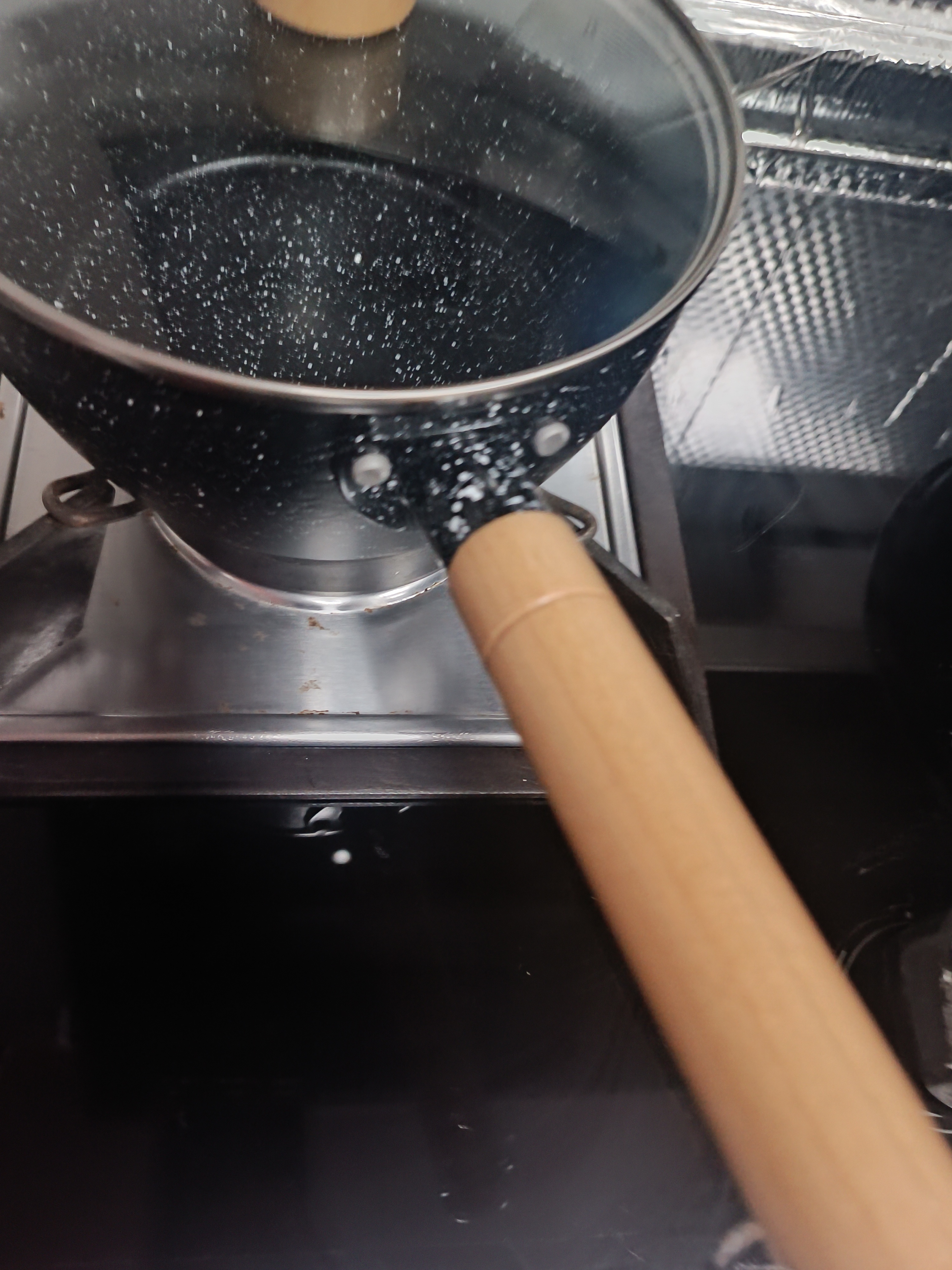 京东京造 小奶锅煮面汤锅 麦饭石色不粘锅雪平锅蒸煮辅食锅 带盖18cm 实拍图