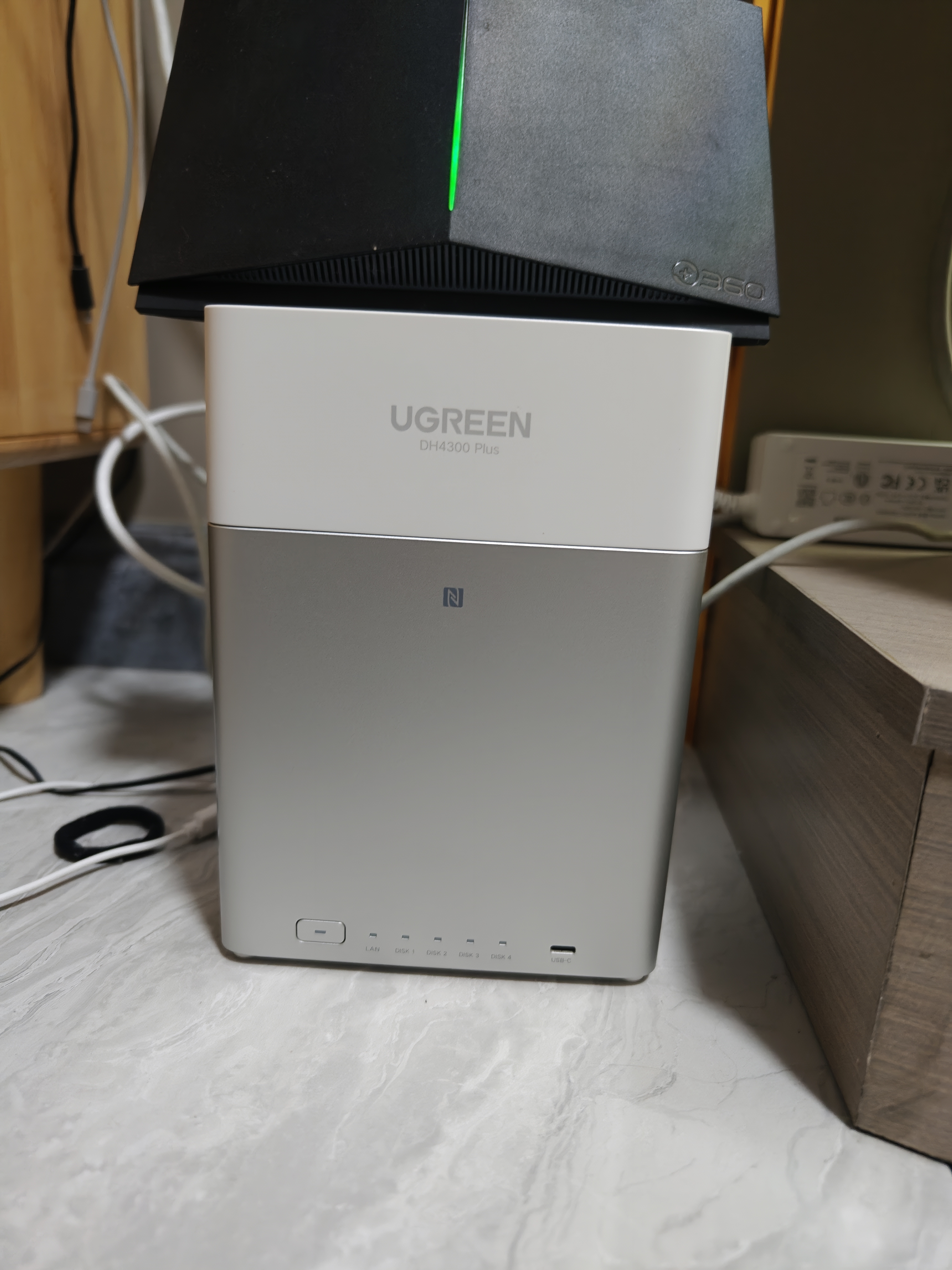绿联私有云DH4300Plus 8G版8T四盘位NAS网络存储个人云家庭硬盘服务器手机NFC一碰连接手机平板扩容 实拍图