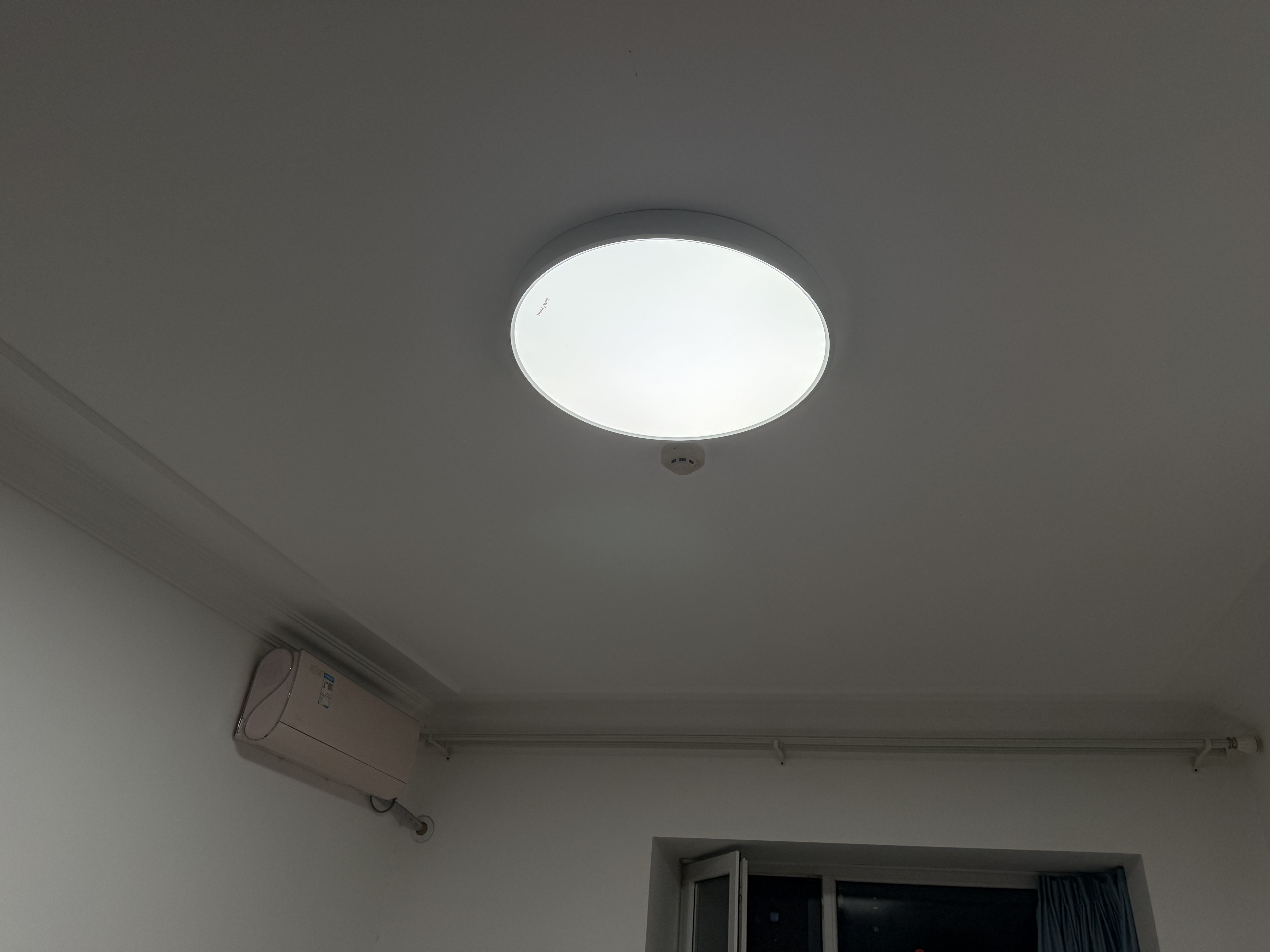 霍尼韦尔（Honeywell）卧室灯吸顶灯客厅大灯主灯护眼灯儿童房书房学习灯LED全光谱灯具 03BPlus 标准版 / 4300流明（适用12-16㎡） 实拍图