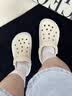 卡骆驰（CROCS）【采销直播】贝雅卡骆班洞洞鞋轻便耐磨一脚蹬休闲鞋|205089 冬日白/彩色-1LI 43 (270mm) 实拍图