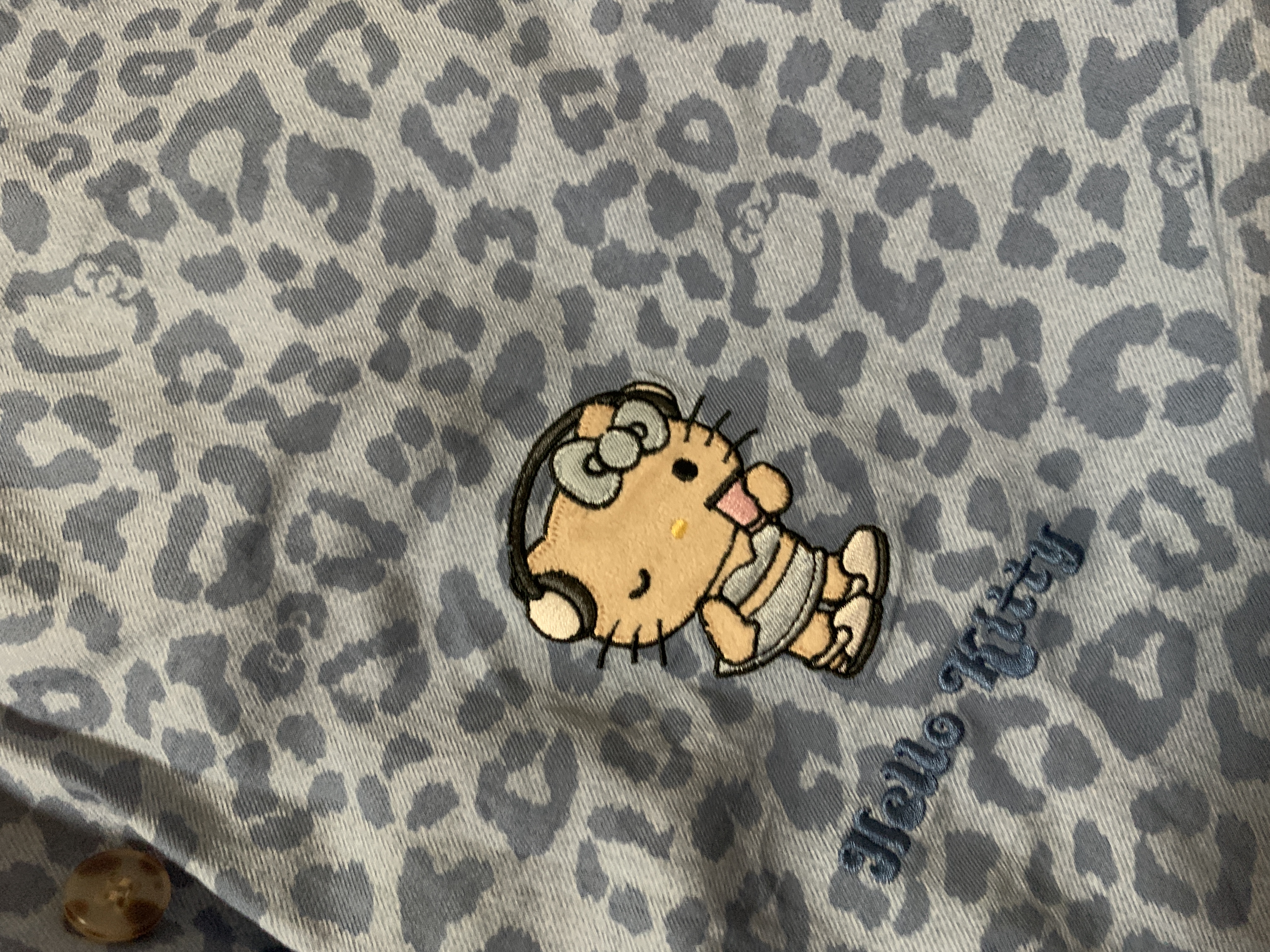 野兽派家居（tbh）三丽鸥Hello Kitty天丝棉短款家居裙可外穿女士睡裙  牛仔豹纹 M 实拍图