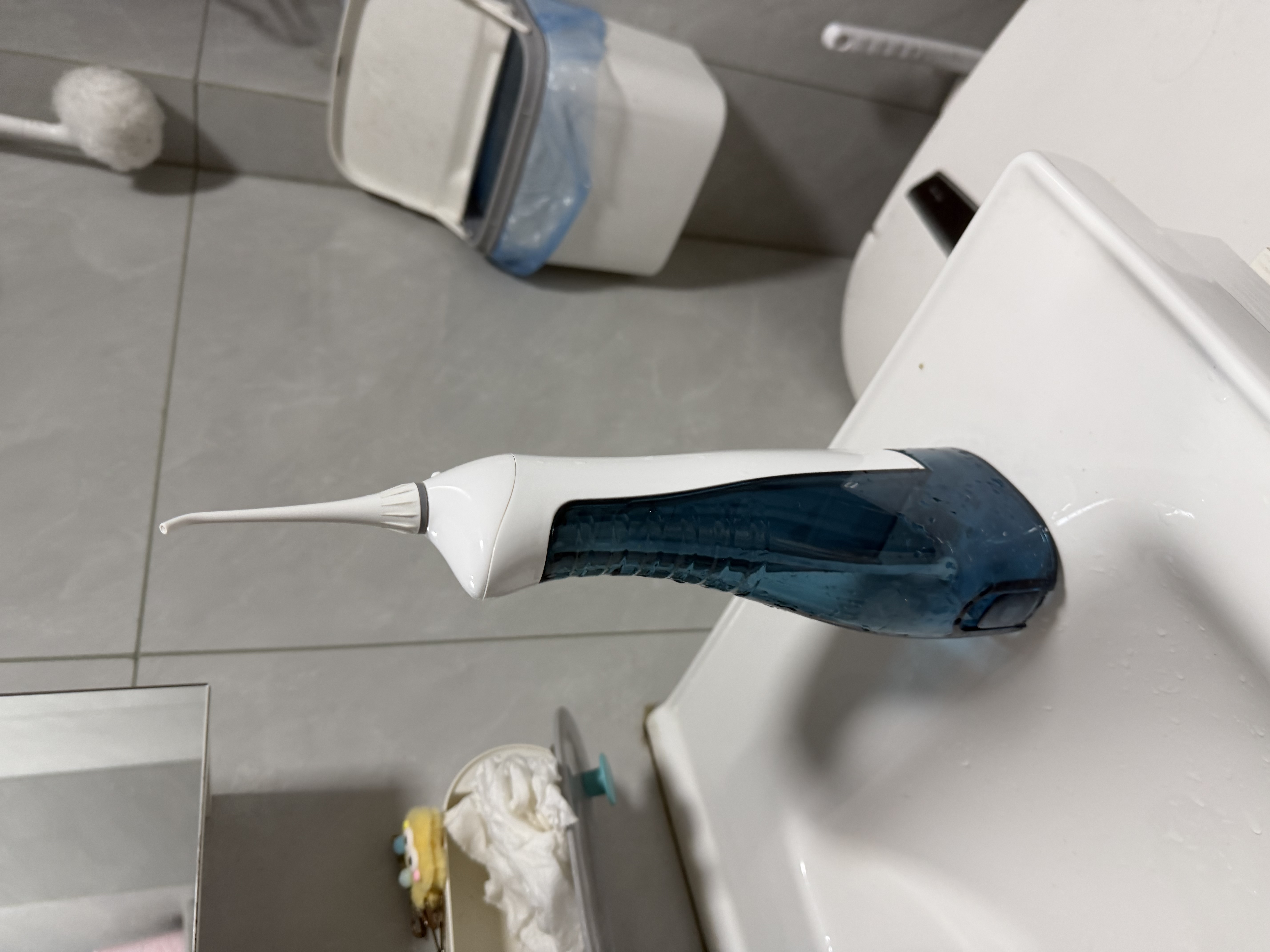 拜尔（BAIR）电动冲牙器家用便携式 清洁口腔洗牙器水牙线冲洗器洁牙器牙套清洗送男女朋友M3 M3Plus 300ml大水箱 白色 5支喷头 实拍图