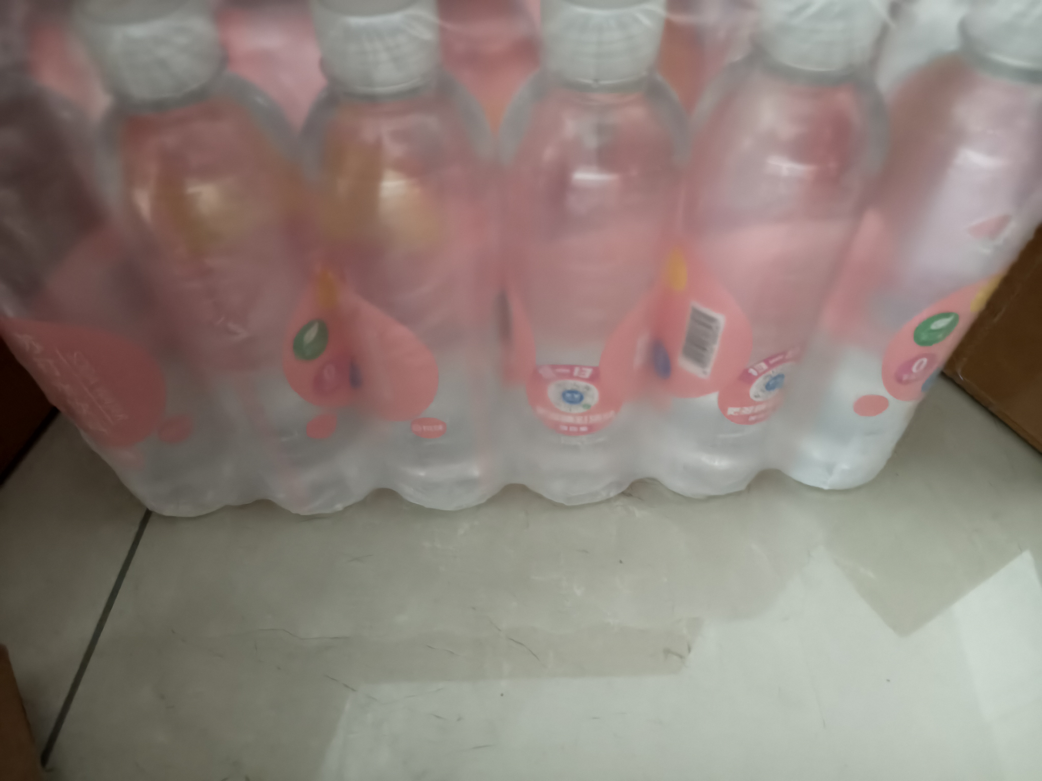依能 白桃味无汽弱碱 0糖0脂苏打水饮料 500ml*24瓶 塑膜装饮用水 实拍图
