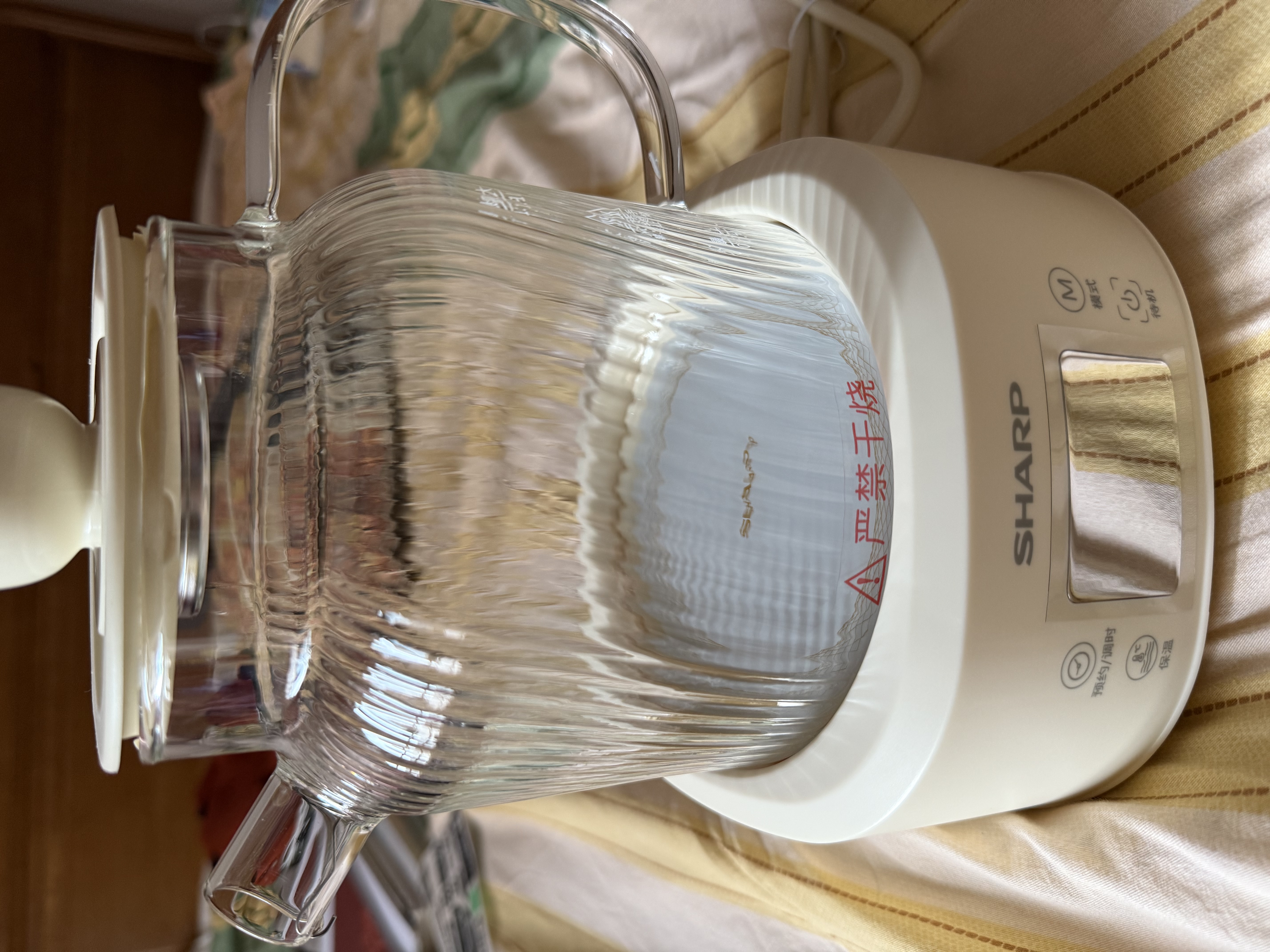 夏普元气宝护底全玻璃0胶水0涂层养生壶新款多功能家用炖煮一体办公室烧水壶煮水壶恒温壶 米色 1.1L 滤嘴滤网 实拍图