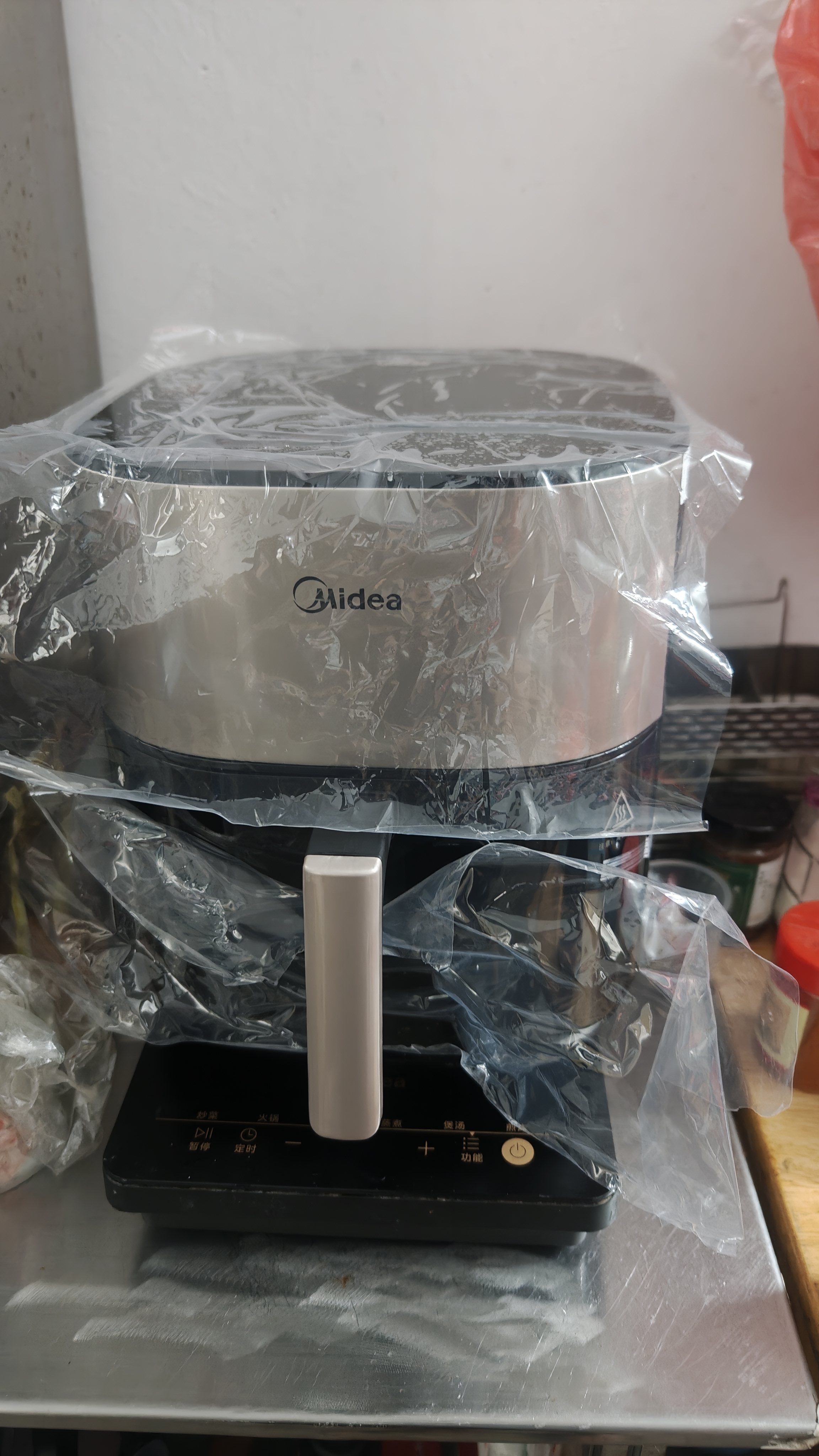 美的（Midea）空气炸锅 蒸烤一体 可视窗口 上下双热源免翻面 多功能家用 实用大容量6L 金属内腔KZC6054 实拍图
