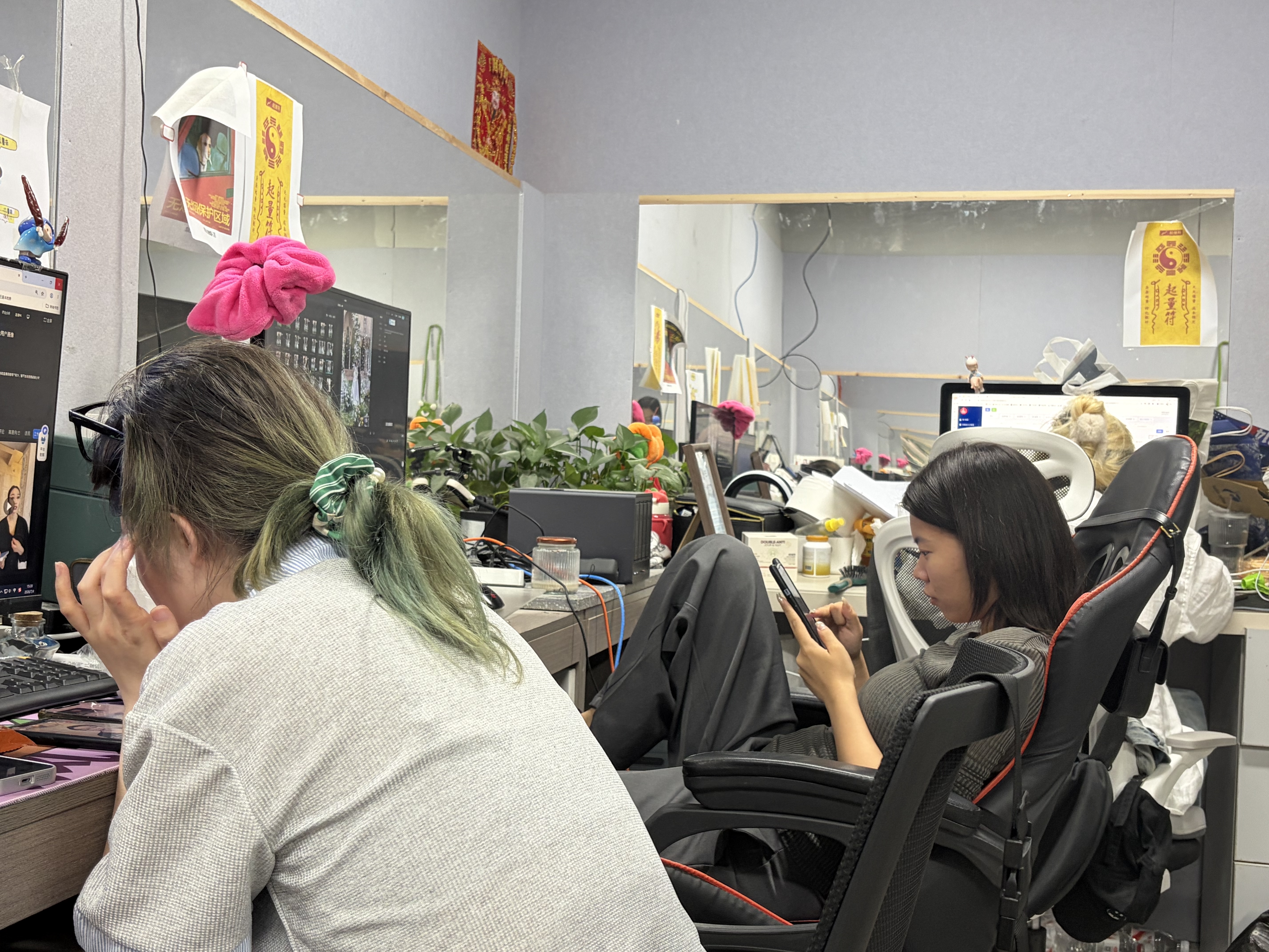 绿联私有云DXP4800 16G版四盘位NAS网络存储个人云硬盘AI家庭存储服务器手机平板扩容适用iPhone17 实拍图
