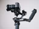 大疆（DJI）RS5 如影手持云台稳定器 专业智能跟拍单反微单相机稳定器 AI跟拍三轴防抖专业拍摄相机云台稳定器 RS5 套装版 标配（不含随心换） 实拍图