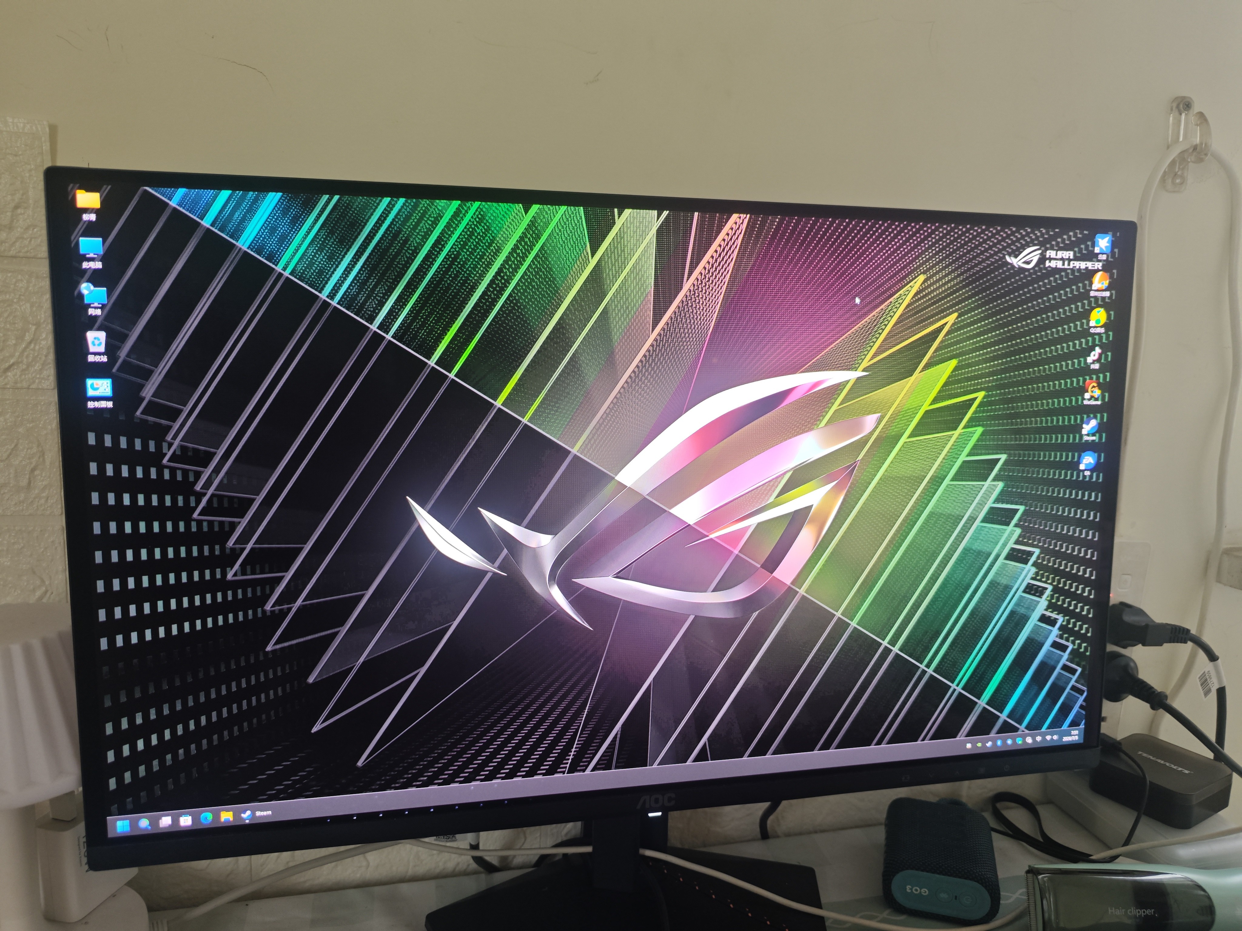 AOC 27英寸2K 原生240Hz QD-OLED 原生10Bit 0.03ms HDR 硬件低蓝光 电竞游戏FPS显示器 Q27G41ZDF 实拍图