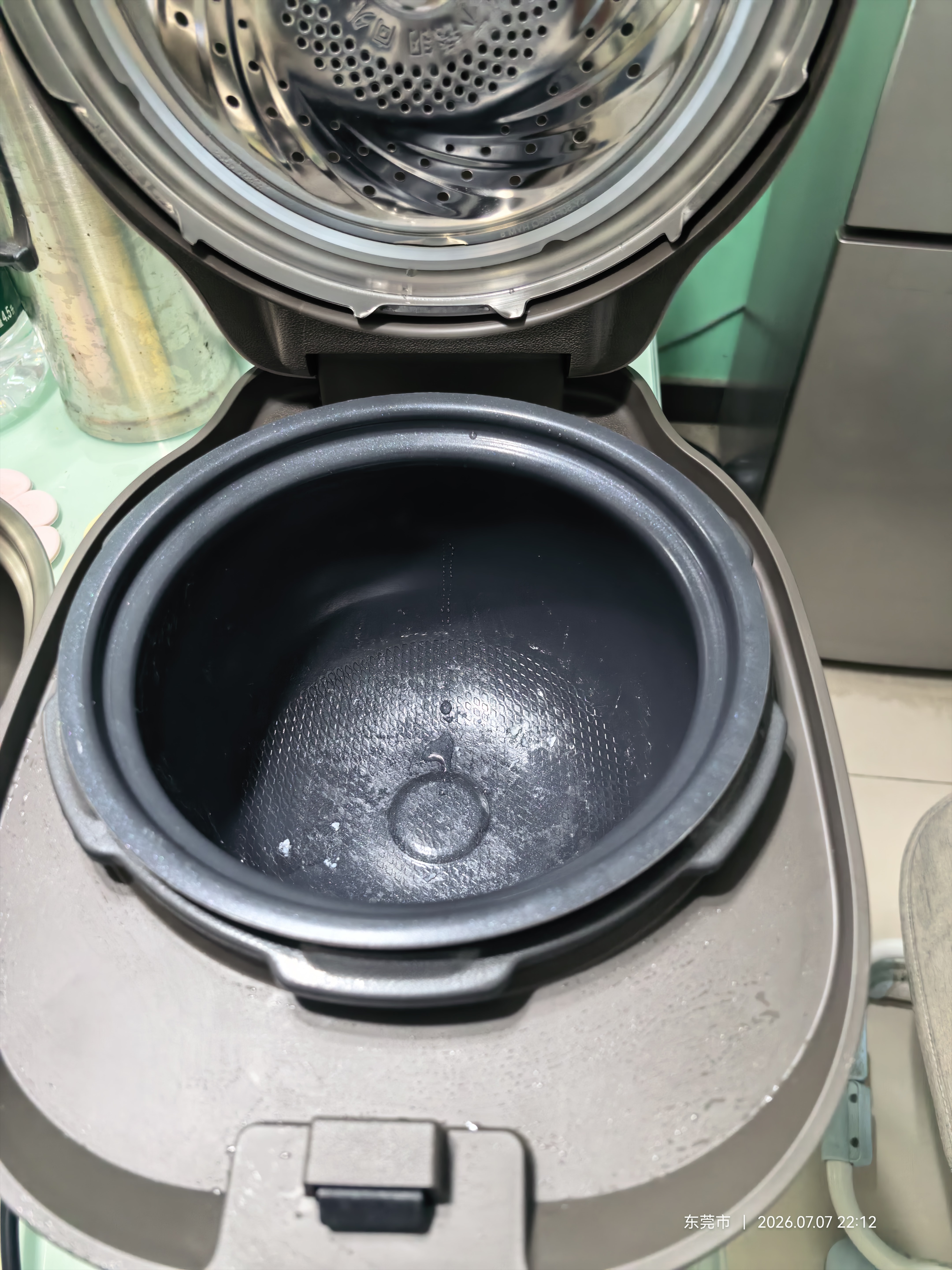 苏泊尔（SUPOR）航天级纯钛新品100kPa鲜呼吸电压力锅5L 2200W IH猛火高压锅 6分钟快速菜 家用4-6人 SY-50FH5992Q 实拍图