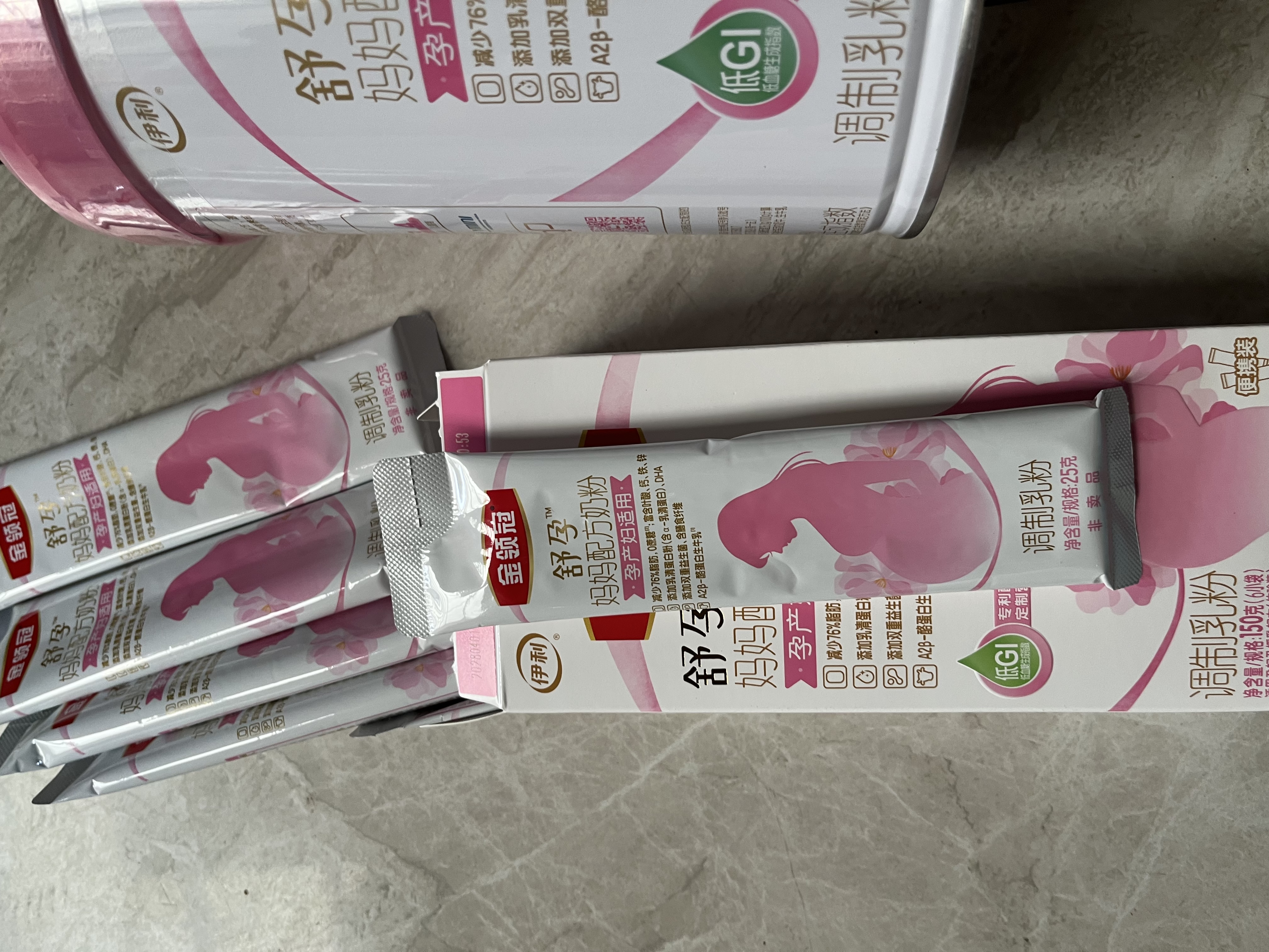 伊利金领冠舒孕孕产妇奶粉750g+150g+妈咪包【新客礼盒】 DHA/叶酸 实拍图
